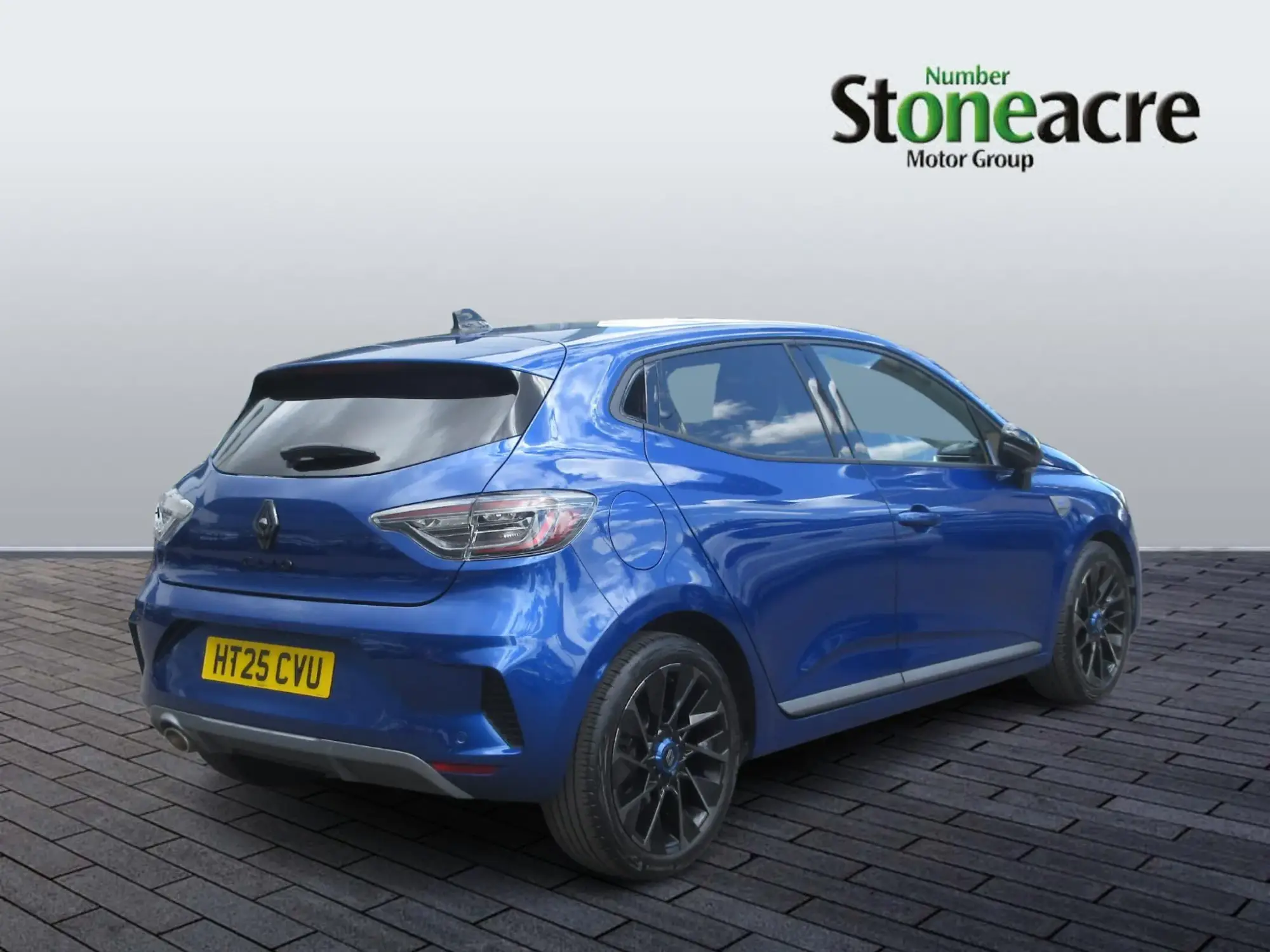 Renault Clio 1.0 TCe esprit Alpine Euro 6 (s/s) 5dr HT25CVU Image 3