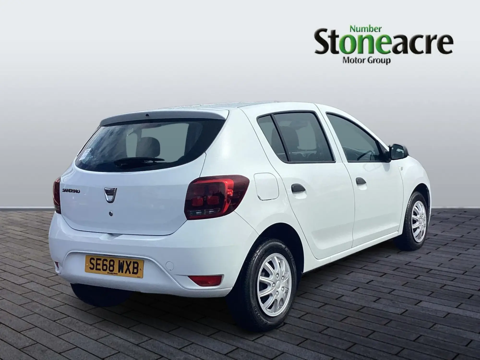 Dacia Sandero 1.0 SCe Essential Euro 6 5dr SE68WXB Image 3