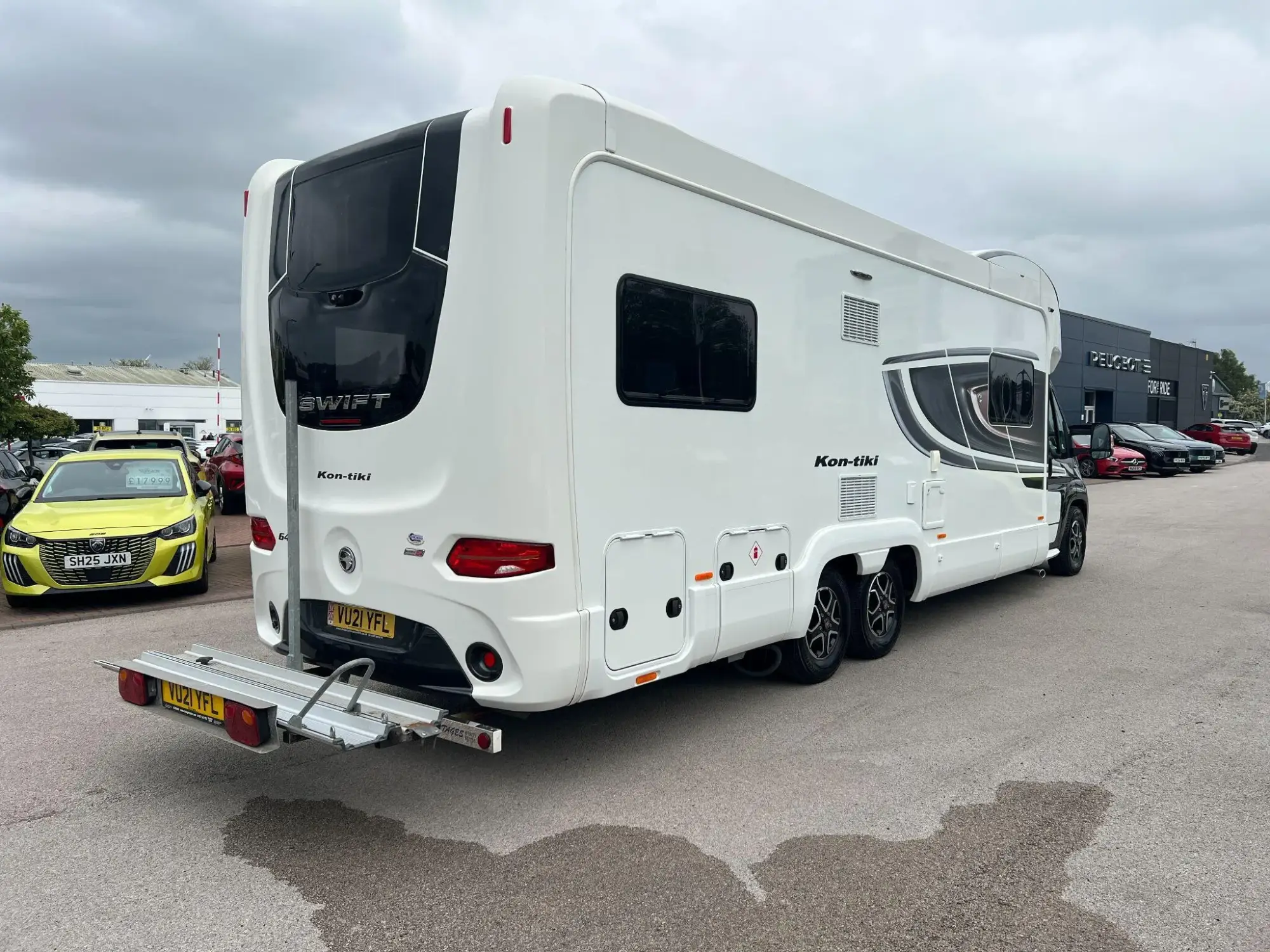 Fiat Ducato 2.3 MultiJetII 42 Maxi Platform Cab Comfort-Matic M H1 Euro 6 2dr VU21YFL Image 3