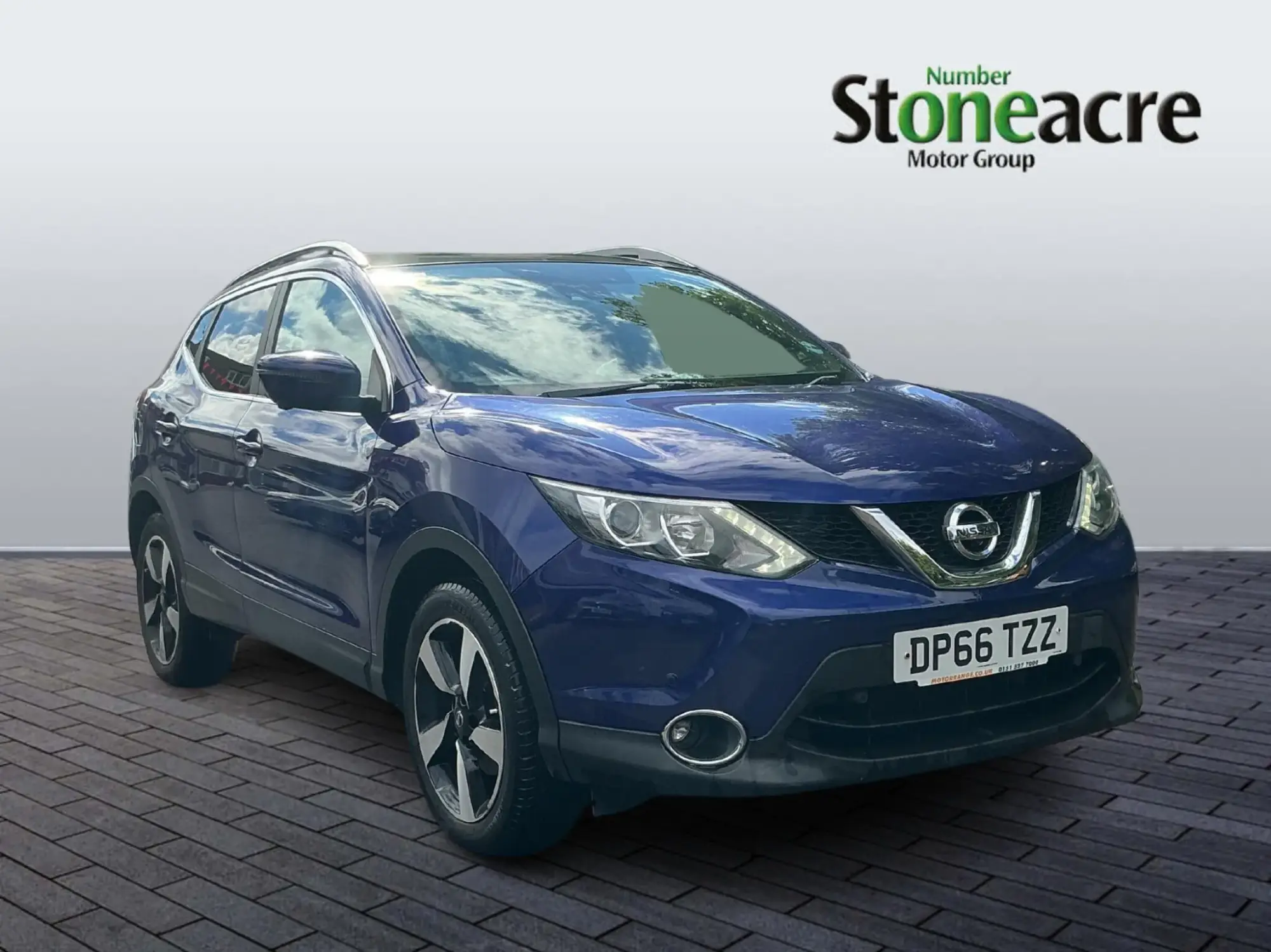 Nissan Qashqai 1.2 DIG-T N-Vision 2WD Euro 6 (s/s) 5dr DP66TZZ Image 1