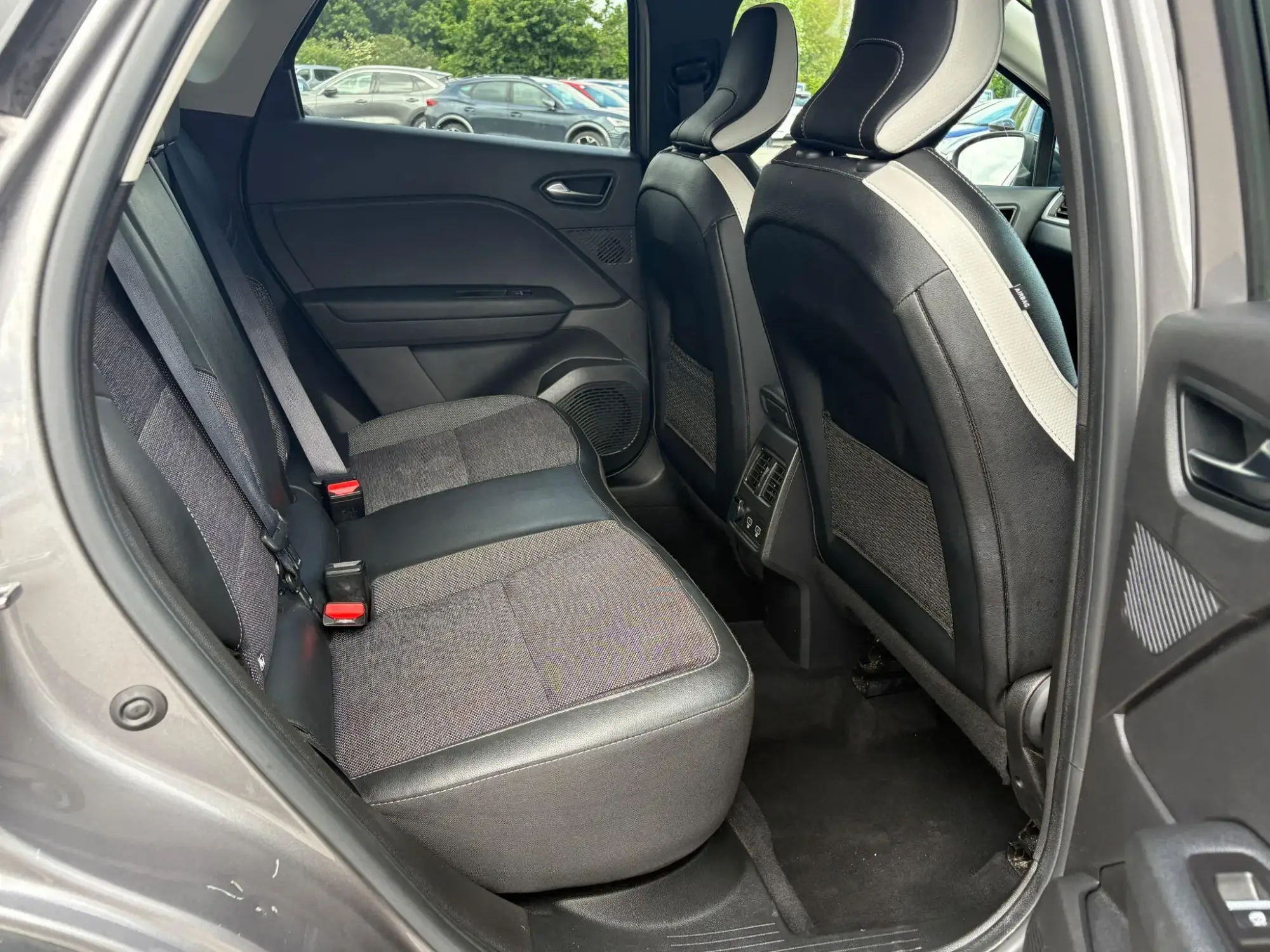 Renault Captur Image 11 Renault Captur Image 11