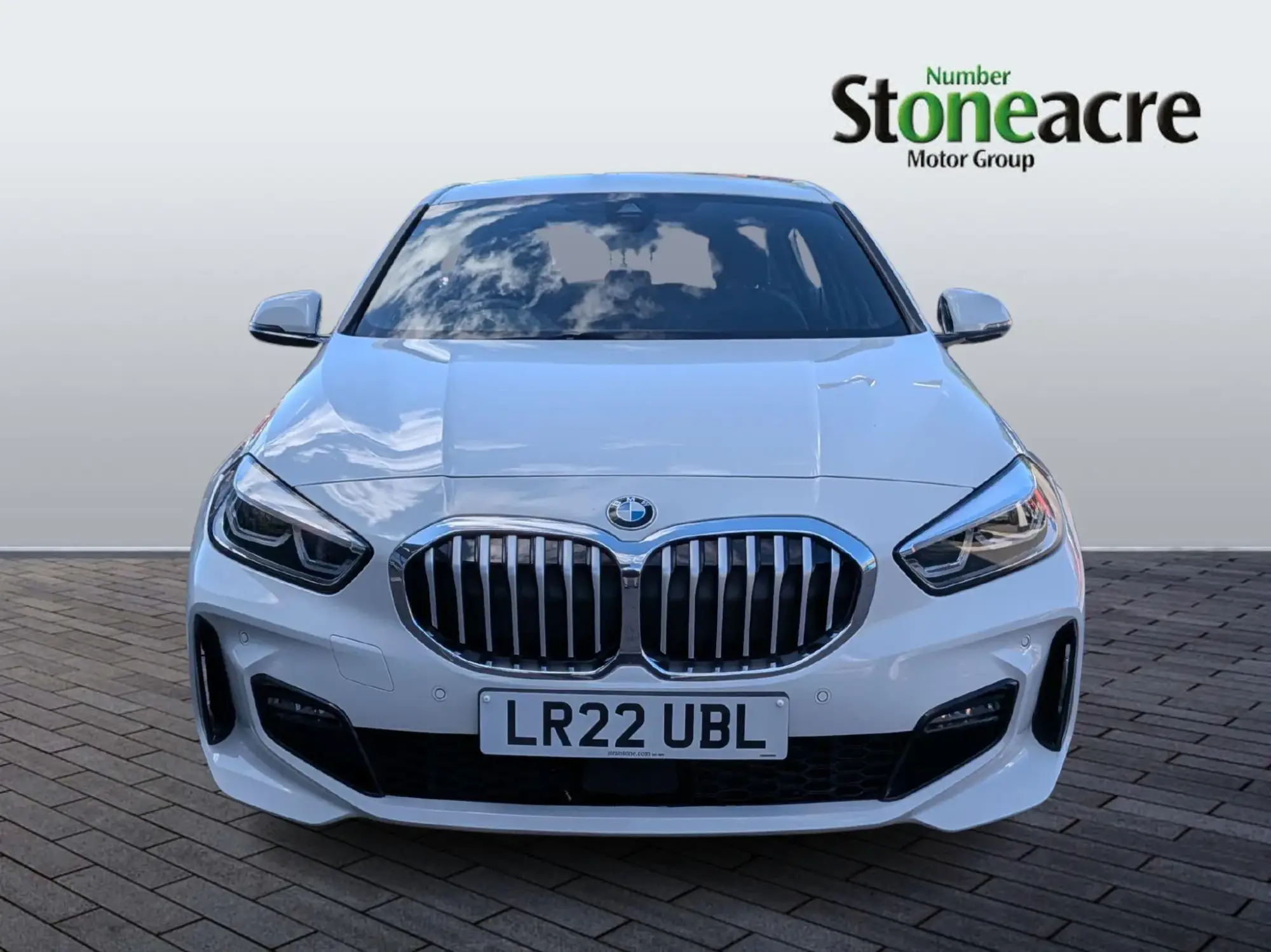 BMW 1 Series 1.5 118i M Sport (LCP) DCT Euro 6 (s/s) 5dr LR22UBL Image 2