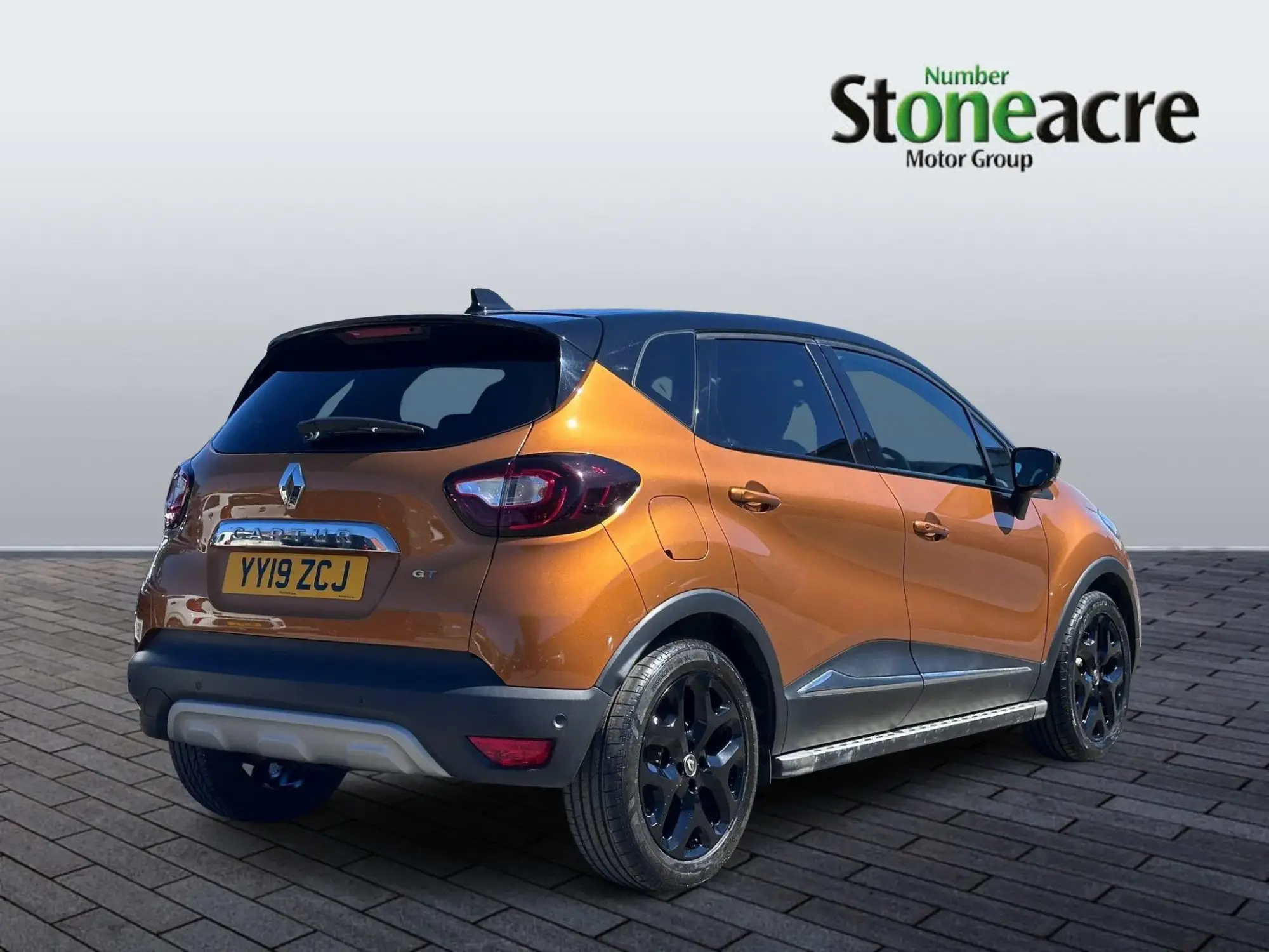 Renault Captur 0.9 TCE 90 GT Line 5dr YY19ZCJ Image 2