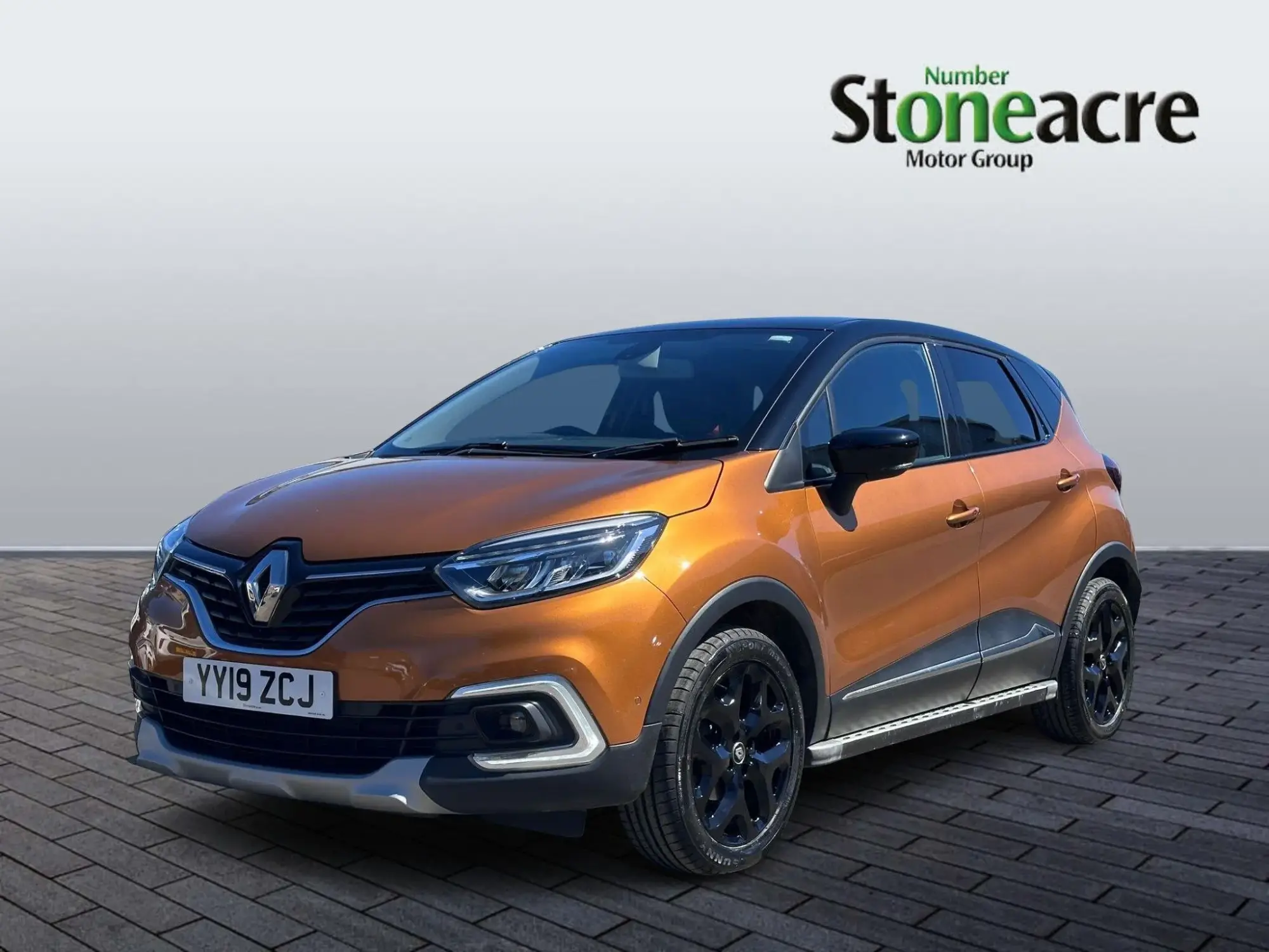 Renault Captur 0.9 TCE 90 GT Line 5dr YY19ZCJ Image 3