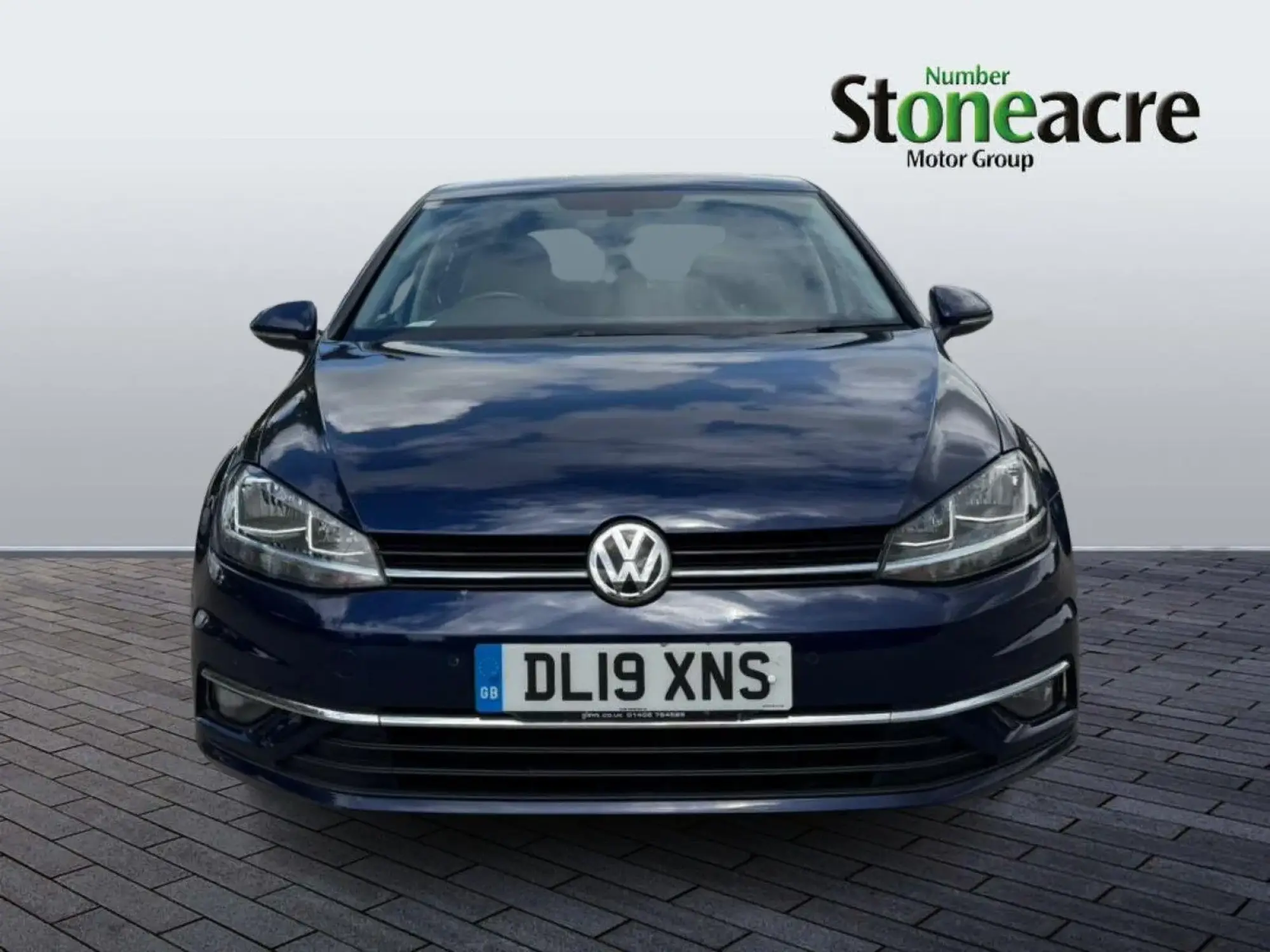 Volkswagen Golf Image 2
