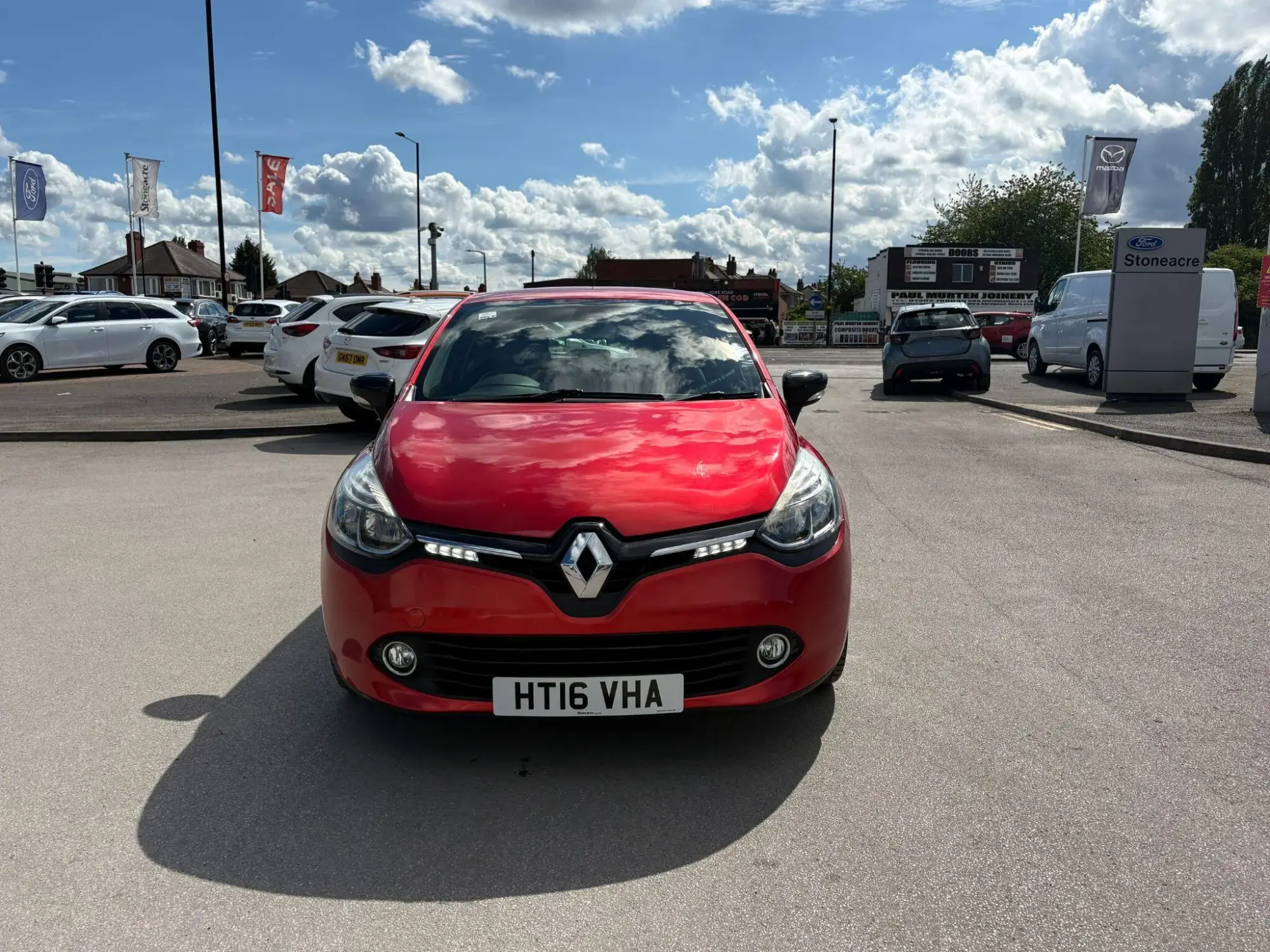 Renault Clio 0.9 TCe Dynamique S Nav Euro 6 (s/s) 5dr HT16VHA Image 2