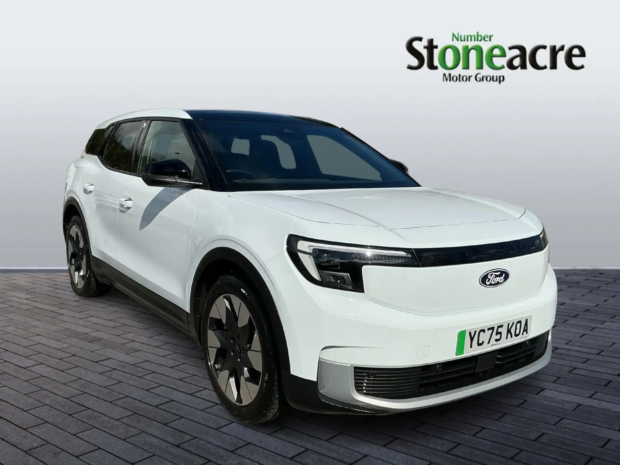 Ford Explorer Extended Range 77kWh Premium Auto 5dr YC75KOA Image 1