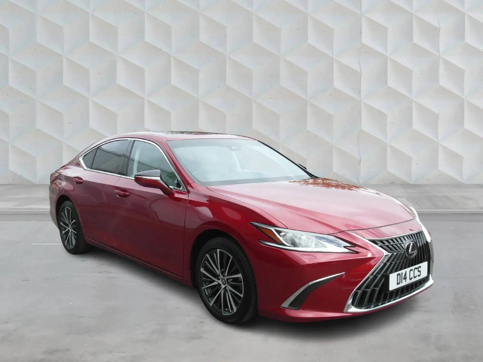 Lexus ES 2.5 300h Premium Edition E-CVT Euro 6 (s/s) 4dr NC73XST Image 1
