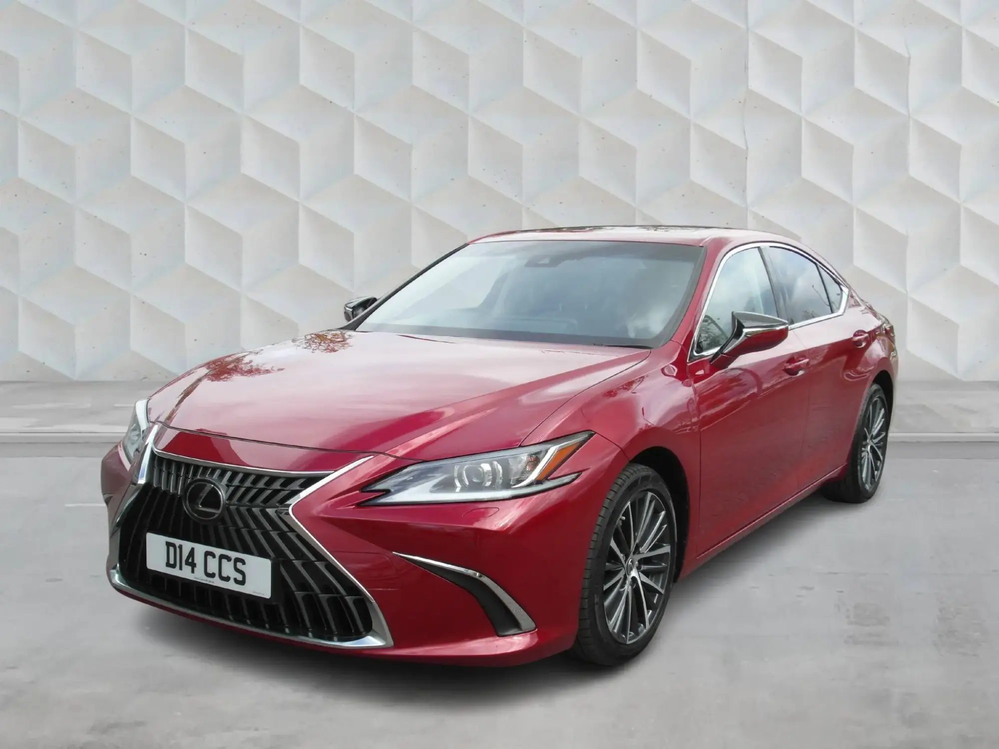 Lexus ES 2.5 300h Premium Edition E-CVT Euro 6 (s/s) 4dr NC73XST Image 2 Lexus ES 2.5 300h Premium Edition E-CVT Euro 6 (s/s) 4dr NC73XST Image 2