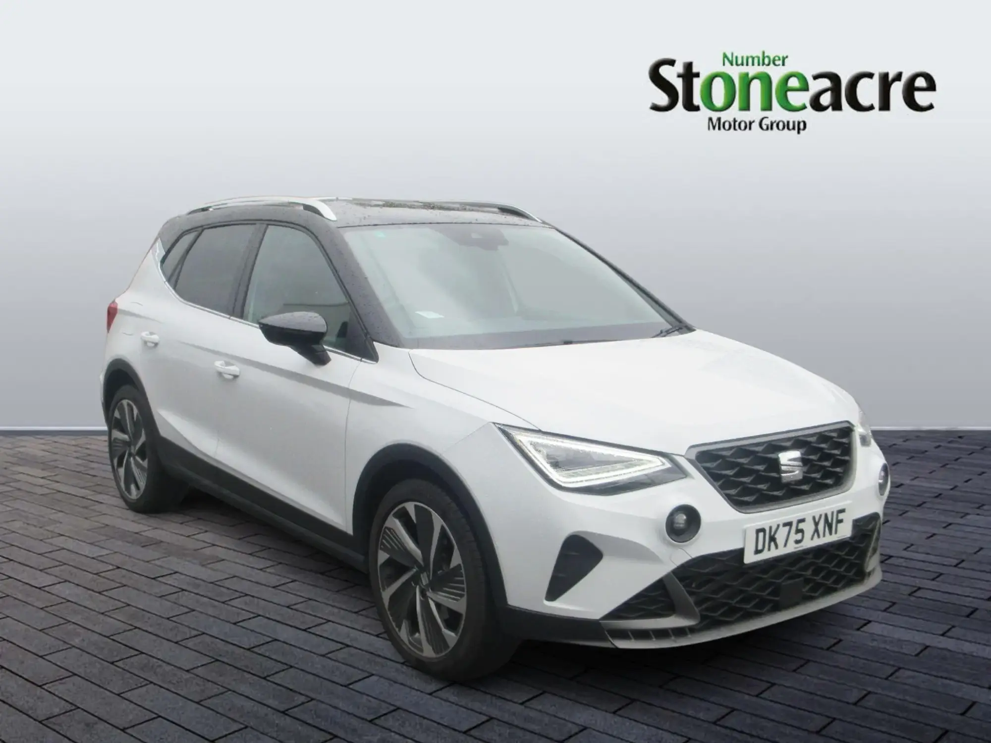 SEAT Arona 1.0 TSI FR Sport DSG Euro 6 (s/s) 5dr DK75XNF Image 1