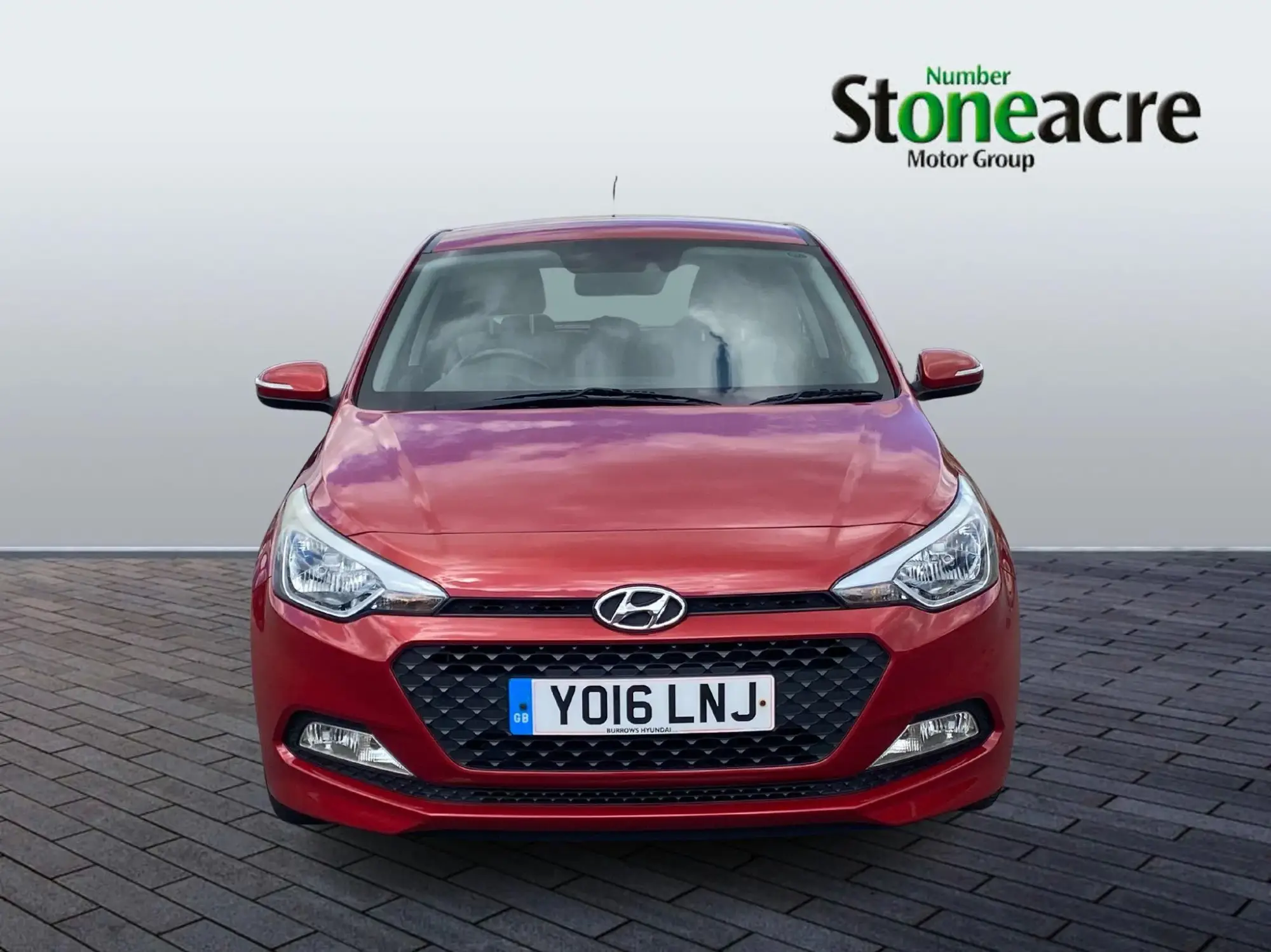 Hyundai i20 1.2 Blue Drive SE Euro 6 (s/s) 5dr YO16LNJ Image 2