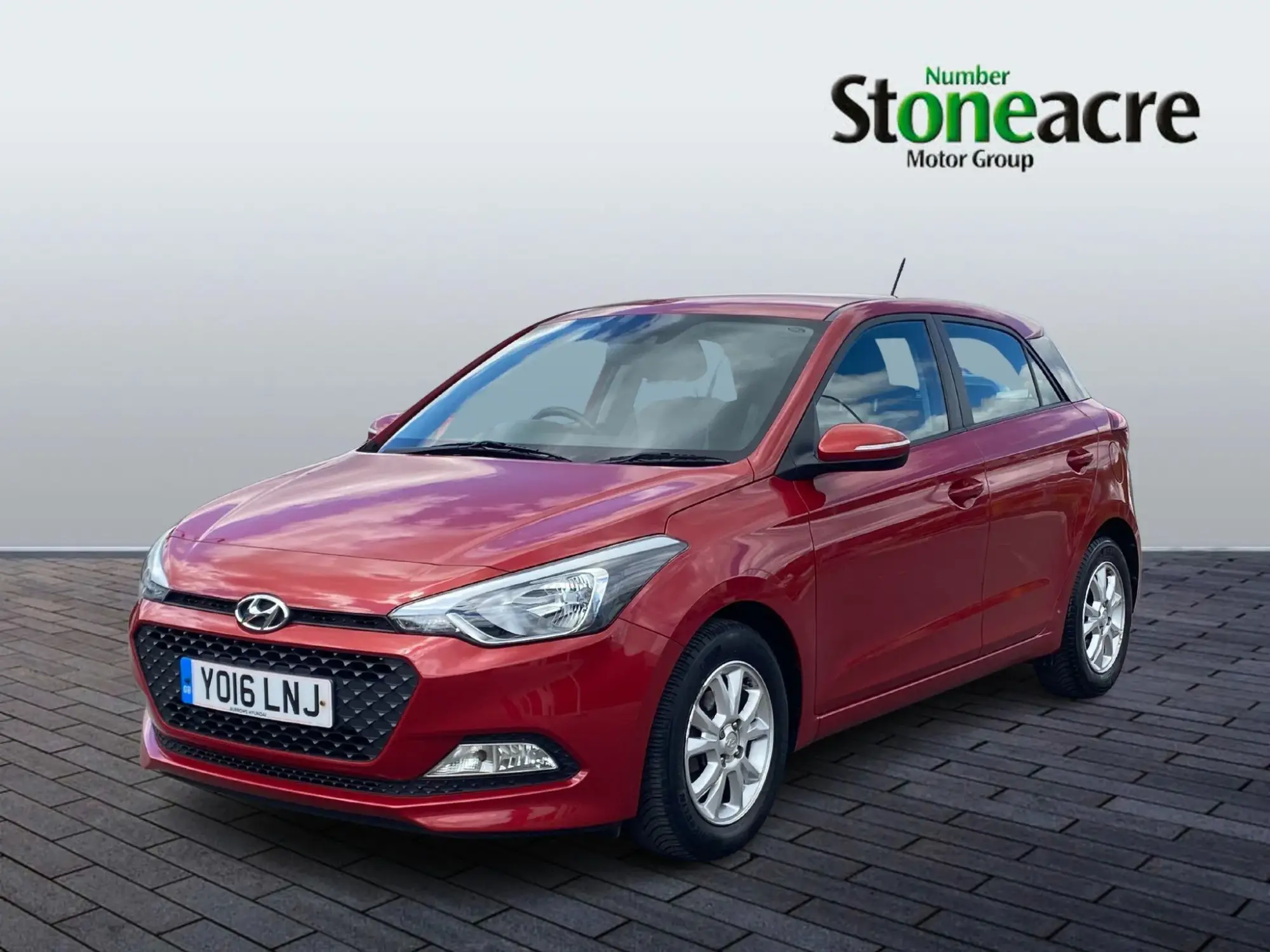 Hyundai i20 1.2 Blue Drive SE Euro 6 (s/s) 5dr YO16LNJ Image 3