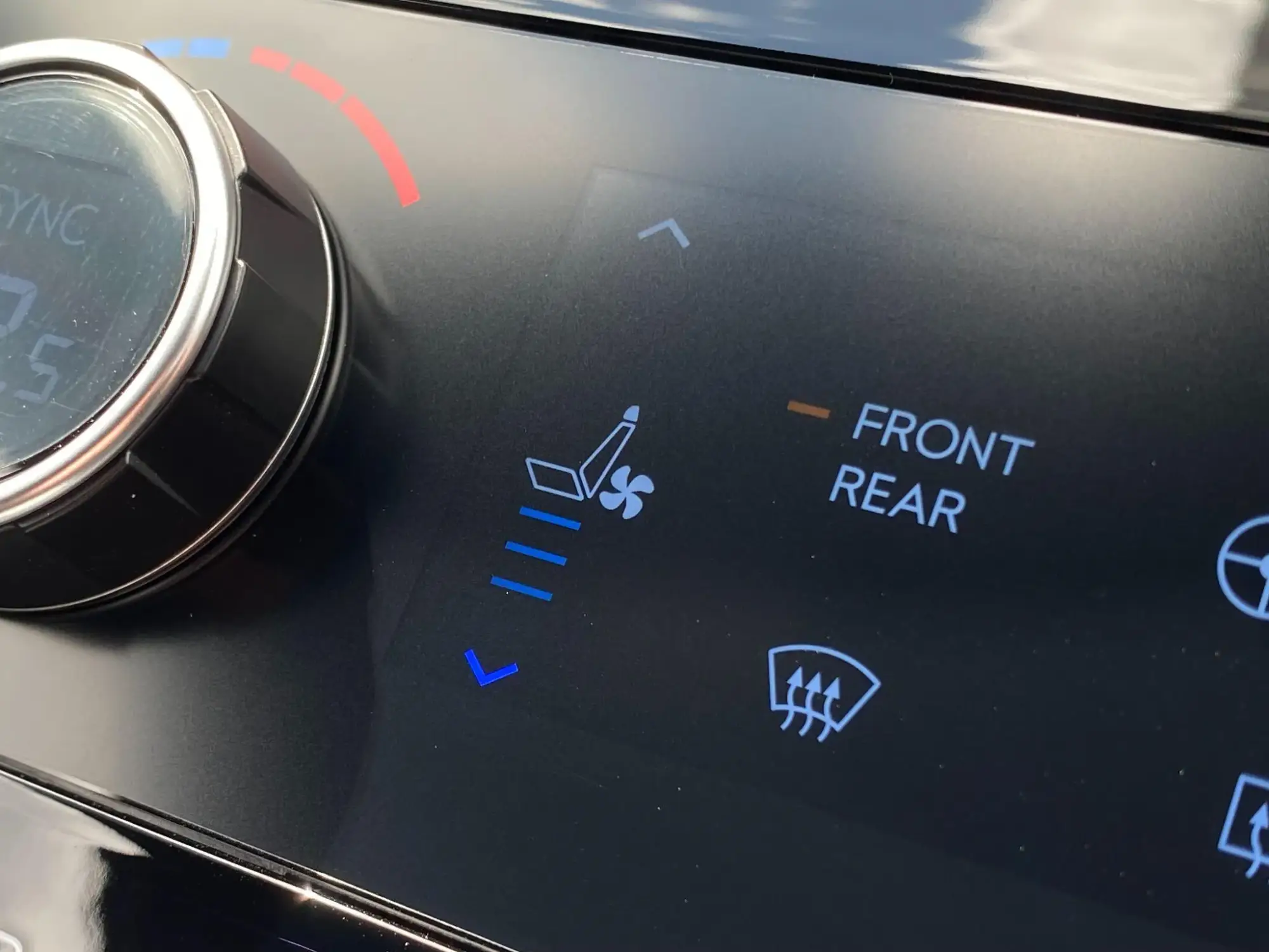 Hyundai SANTA FE Plug-in Hybrid Image 28