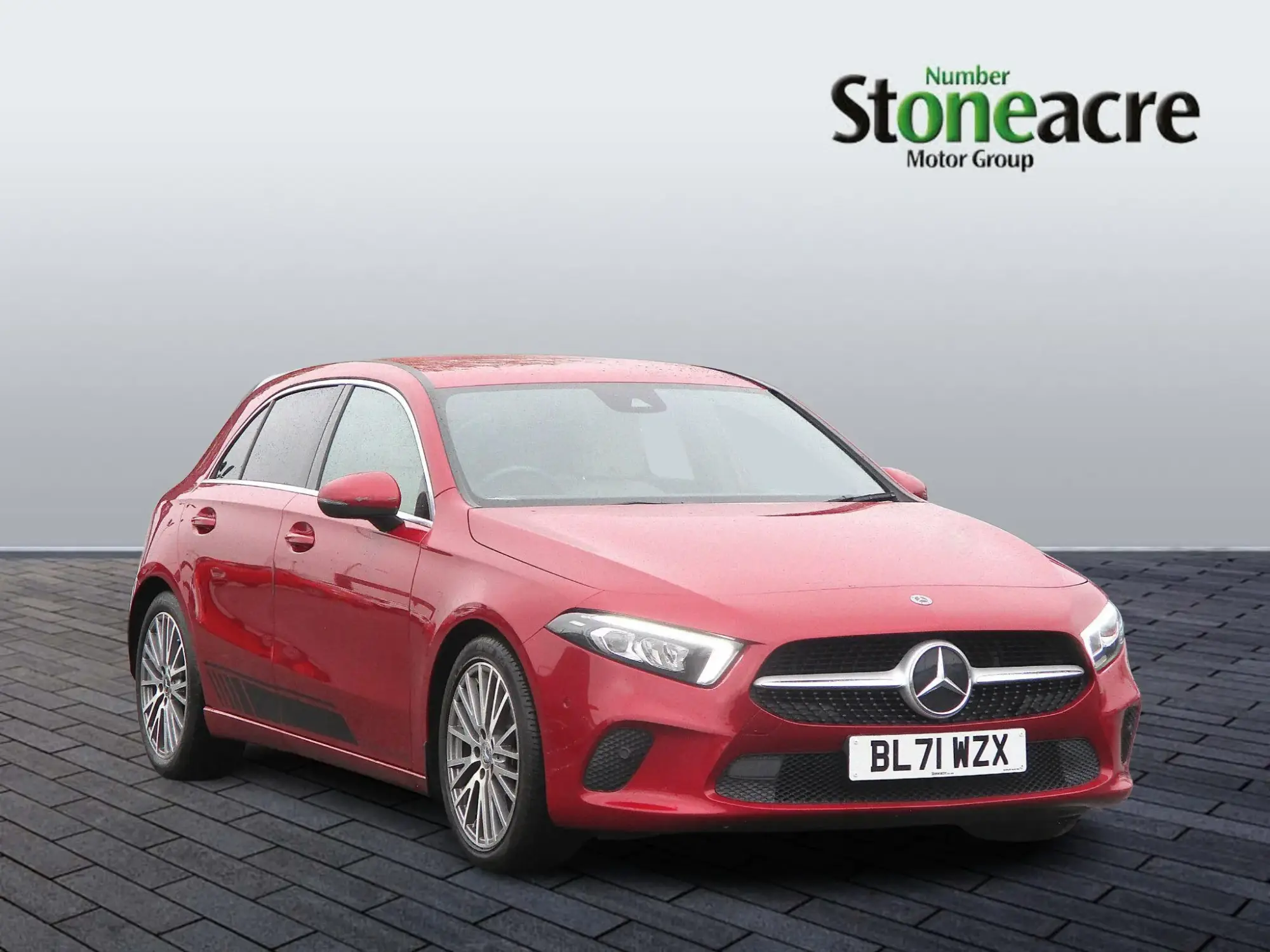 Mercedes-Benz A-Class 1.3 A180 Sport Edition (Executive) 7G-DCT Euro 6 (s/s) 5dr BL71WZX Image 1