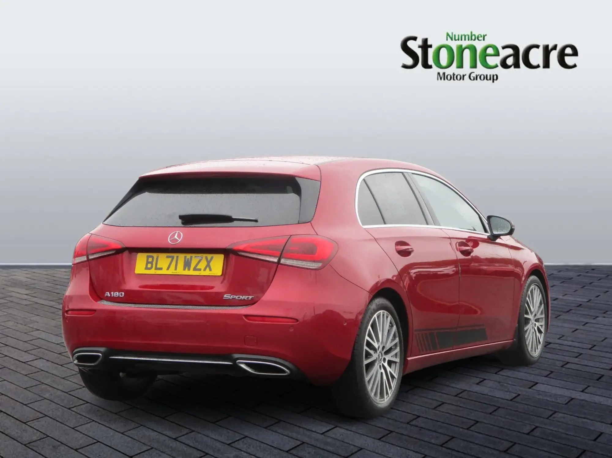 Mercedes-Benz A-Class 1.3 A180 Sport Edition (Executive) 7G-DCT Euro 6 (s/s) 5dr BL71WZX Image 3
