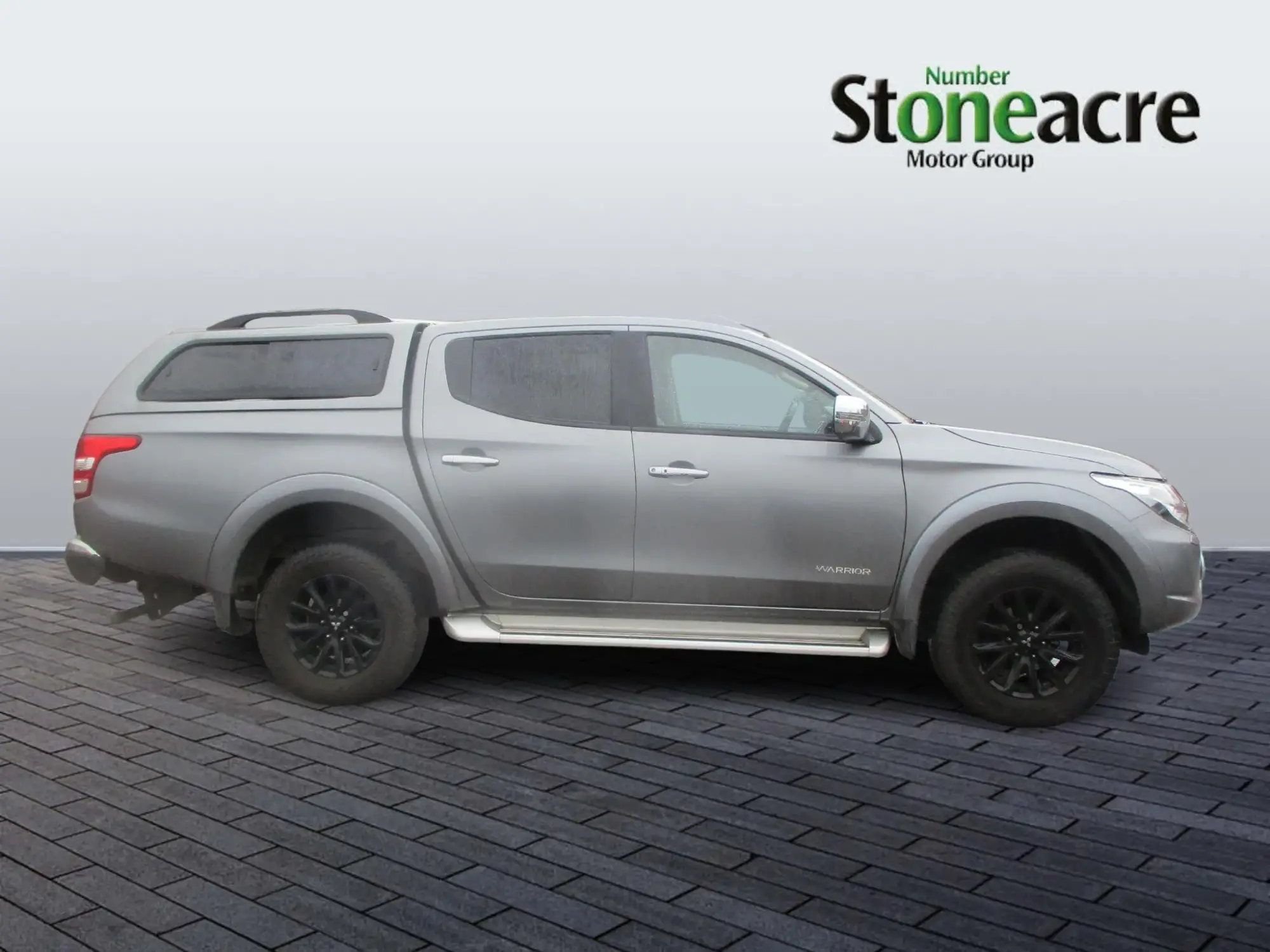 Mitsubishi L200 Image 2