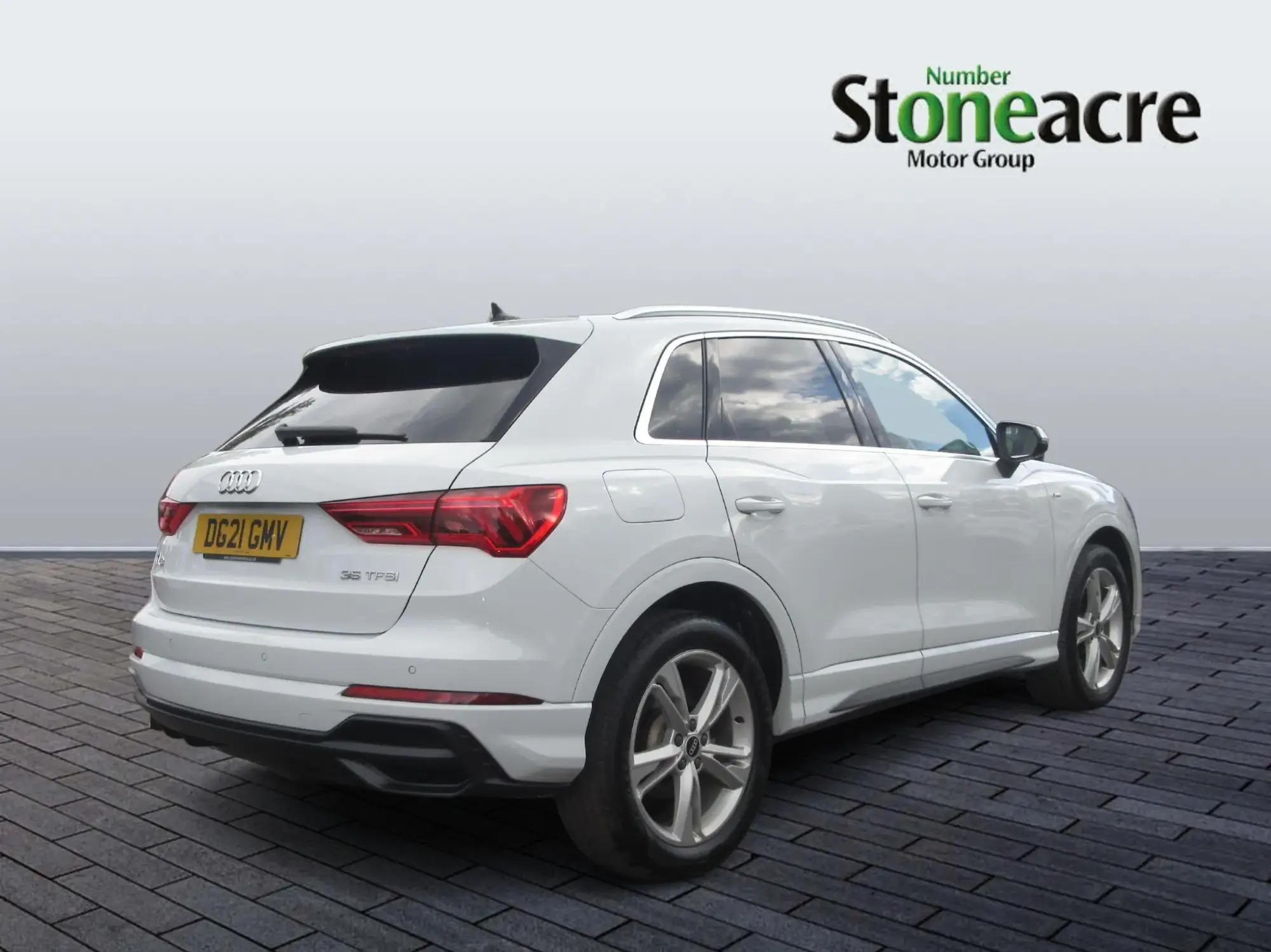 Audi Q3 1.5 TFSI CoD 35 S line SUV 5dr Petrol Manual Euro 6 (s/s) (150 ps) DG21GMV Image 3