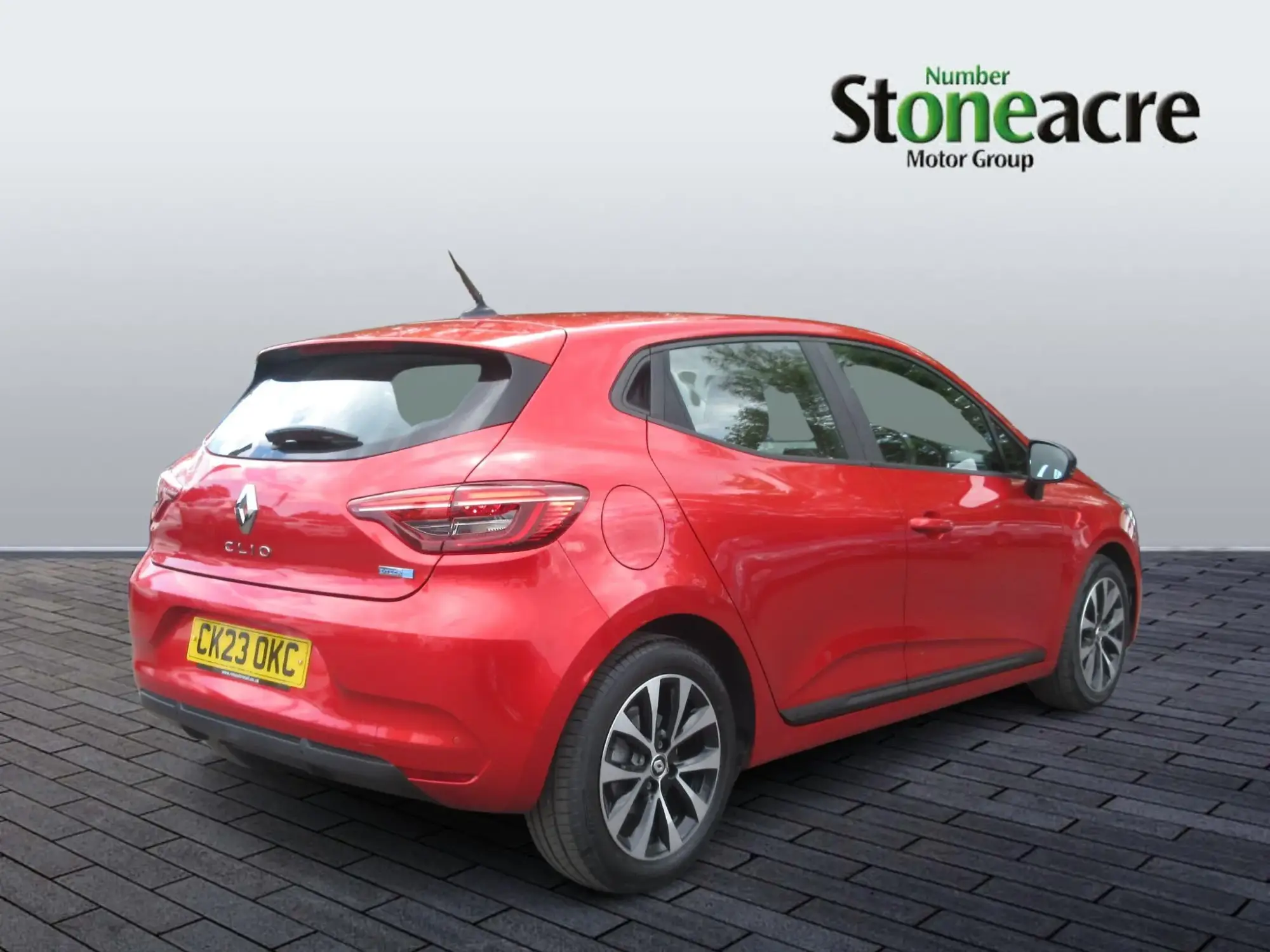 Renault Clio E-Tech Evolution E-TECH Hybrid 145 Auto MY22 CK23OKC Image 3