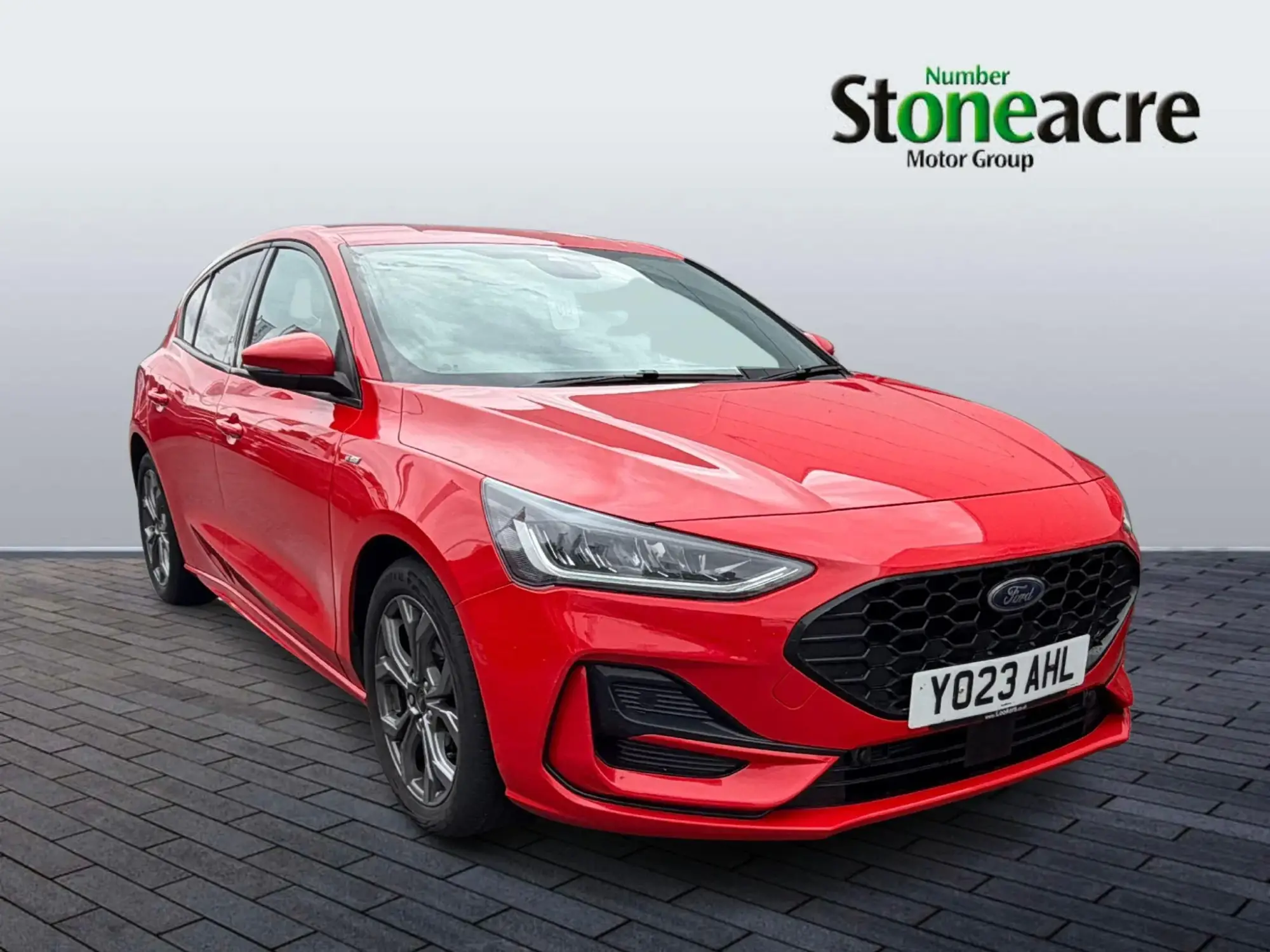 Ford Focus 1.0 EcoBoost ST-Line Style 5dr YO23AHL Image 1