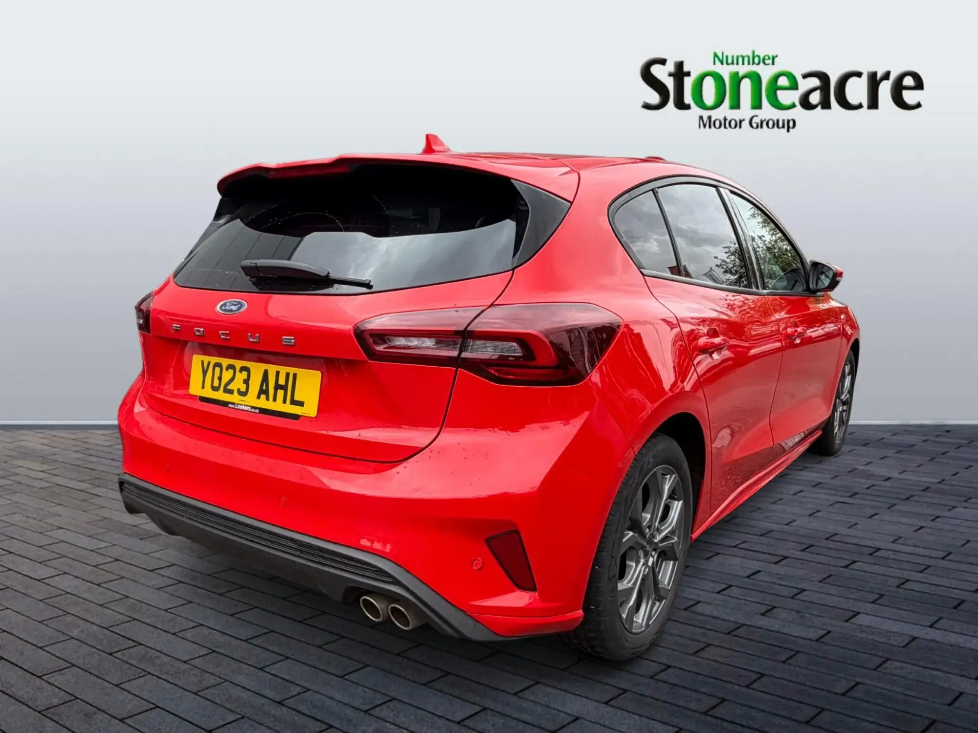 Ford Focus 1.0 EcoBoost ST-Line Style 5dr YO23AHL Image 3
