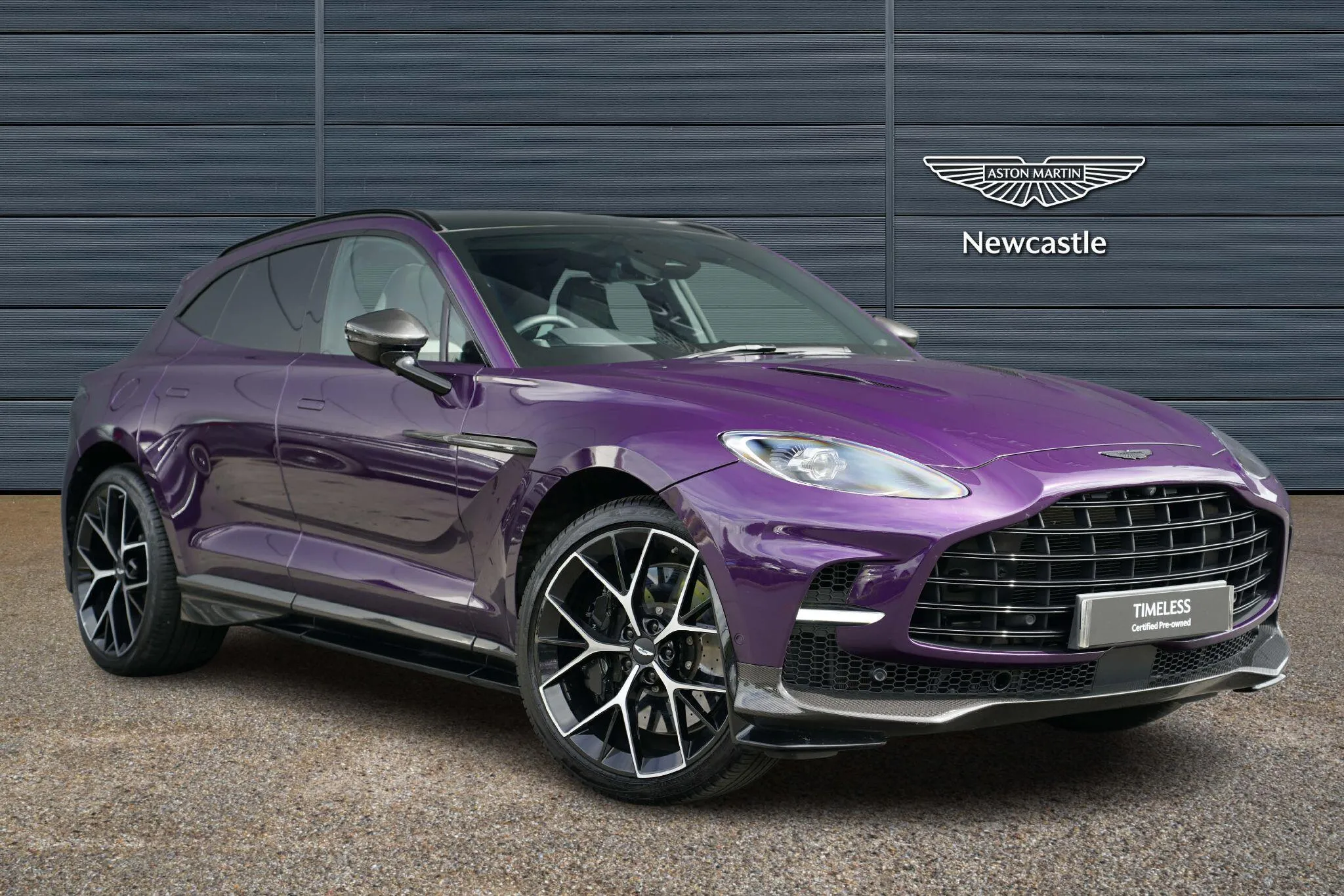 Aston Martin DBX