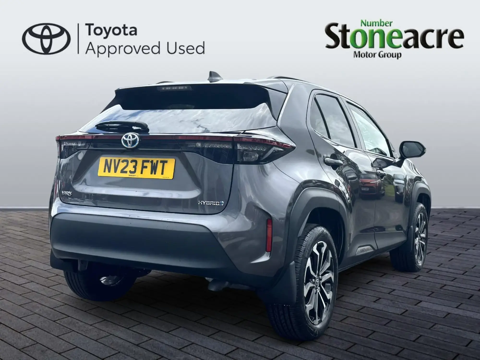 Toyota Yaris Cross 1.5 Hybrid Design 5dr CVT NV23FWT Image 3