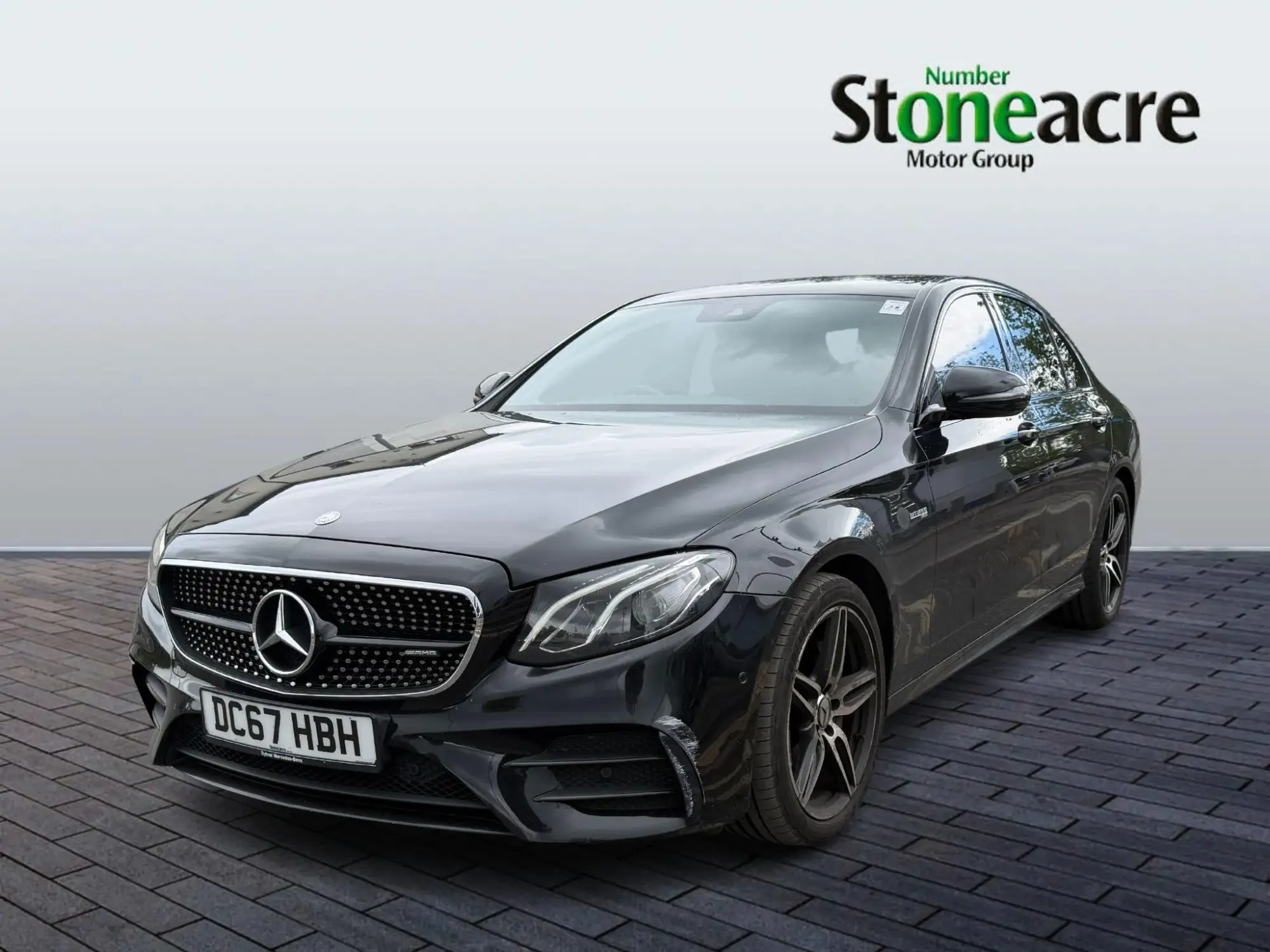 Mercedes-Benz E-Class 3.0 E43 V6 AMG G-Tronic+ 4MATIC Euro 6 (s/s) 4dr DC67HBH Image 3