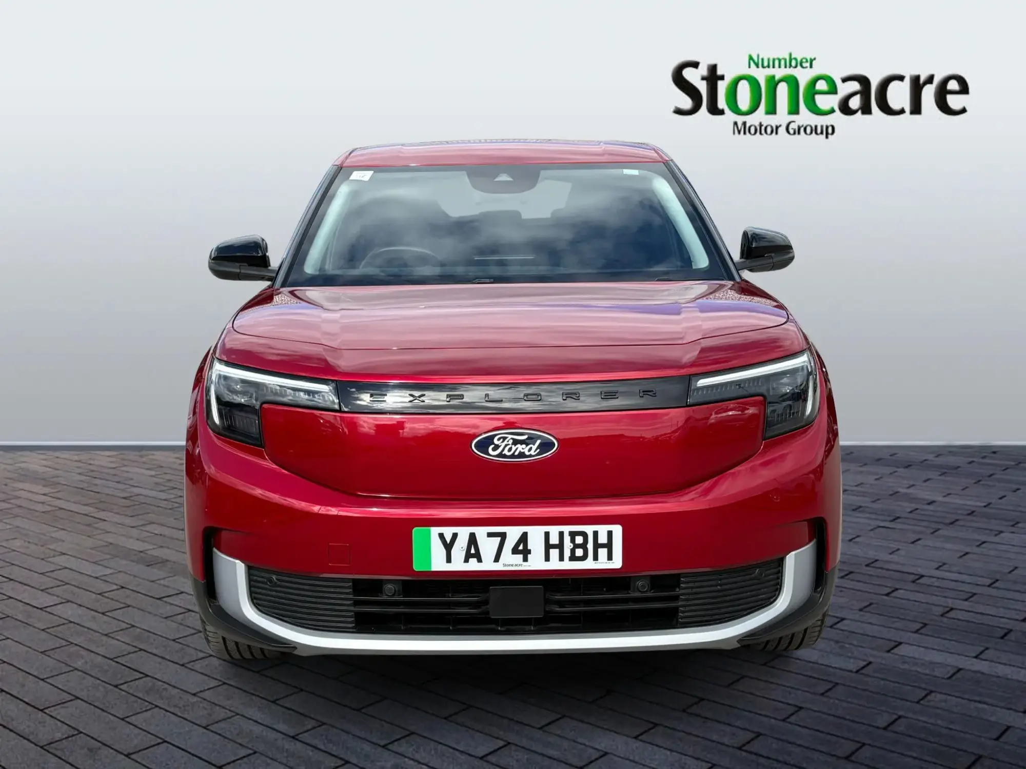 Ford Explorer Image 2