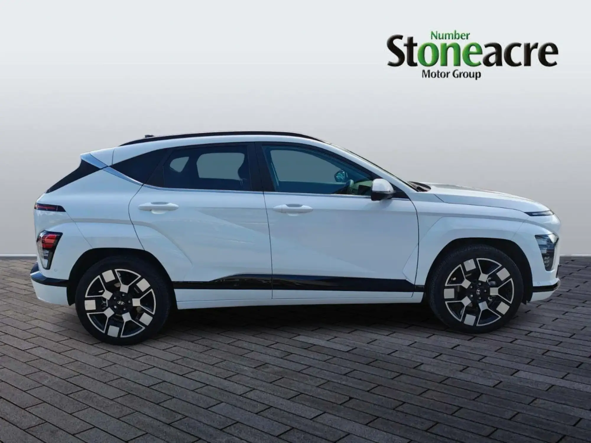 Hyundai KONA Electric Image 8 Hyundai KONA Electric Image 8
