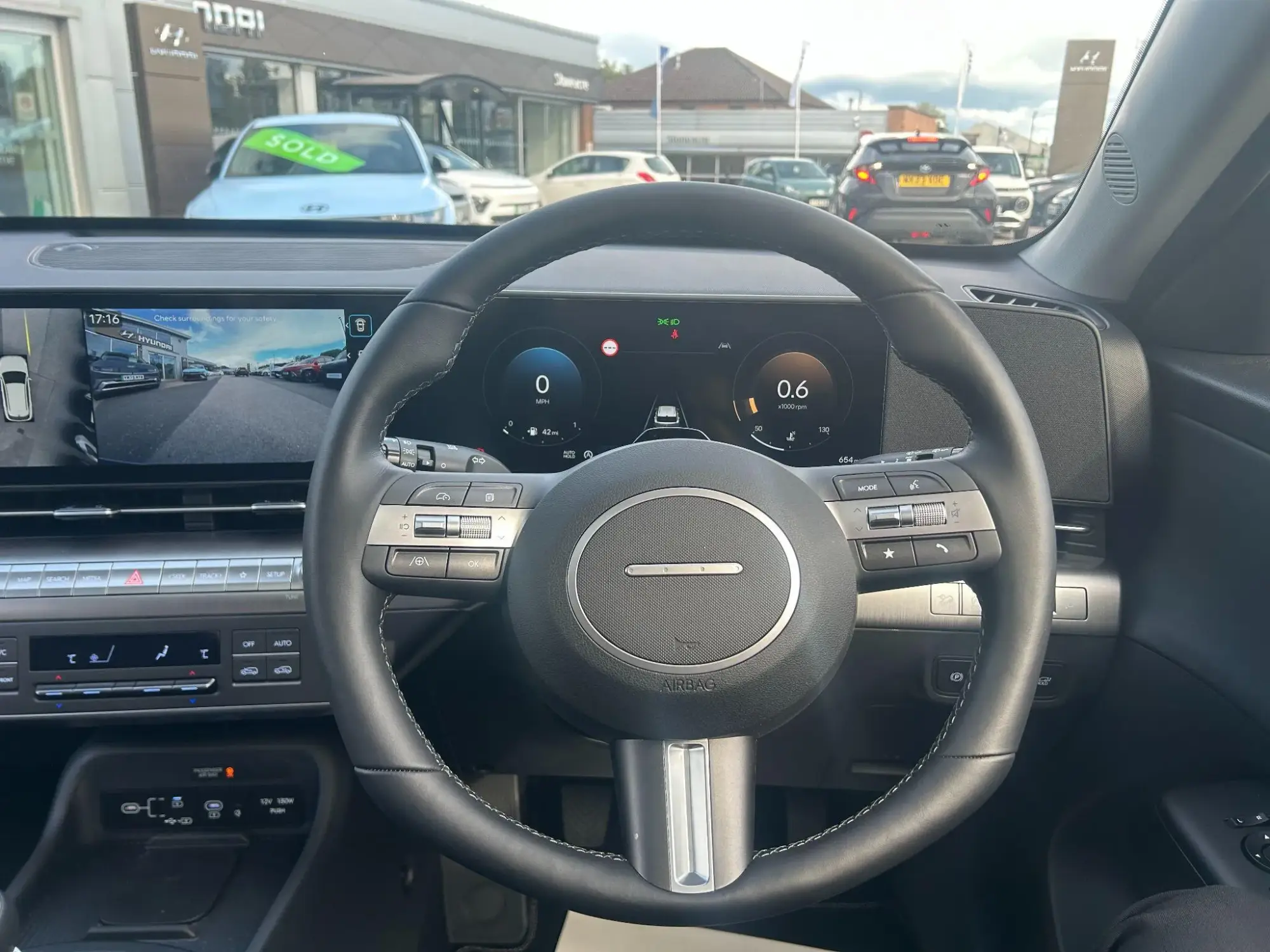 Hyundai KONA Image 15 Hyundai KONA Image 15
