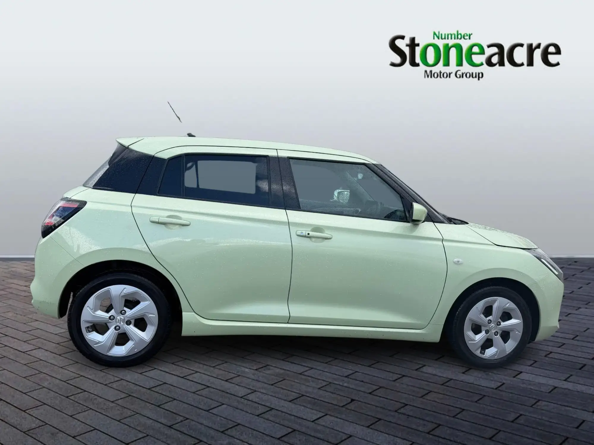Suzuki Swift 1.2 MHEV Motion Euro 6 (s/s) 5dr FH24YXG Image 2