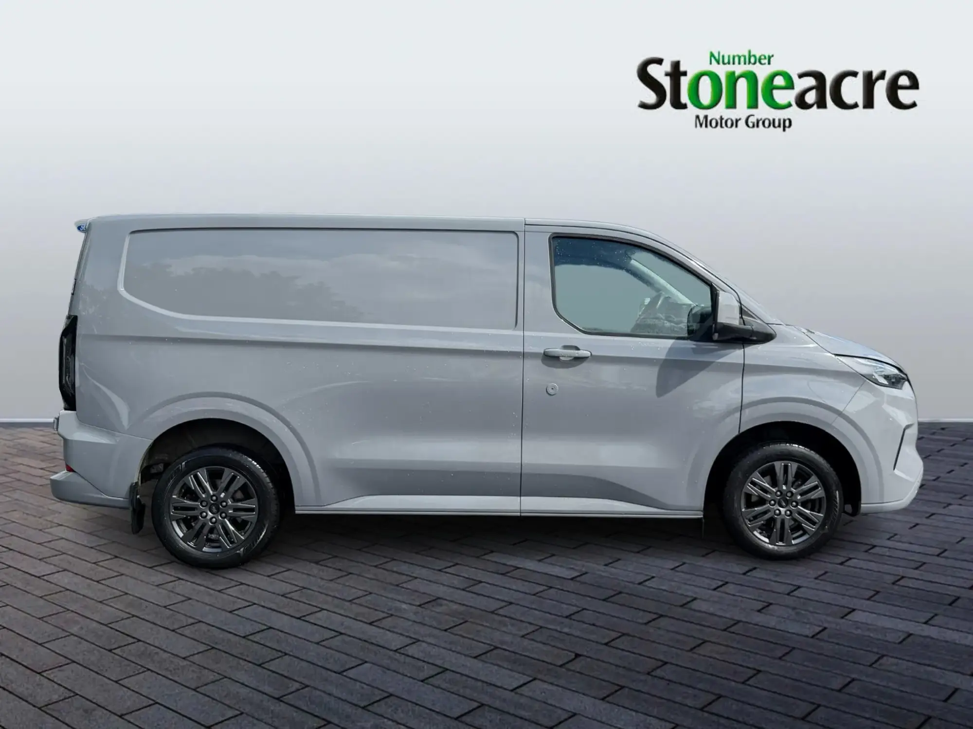 Ford Transit Custom 2.0 280 EcoBlue Limited L1 H1 Euro 6 (s/s) 5dr YH74XLK Image 2