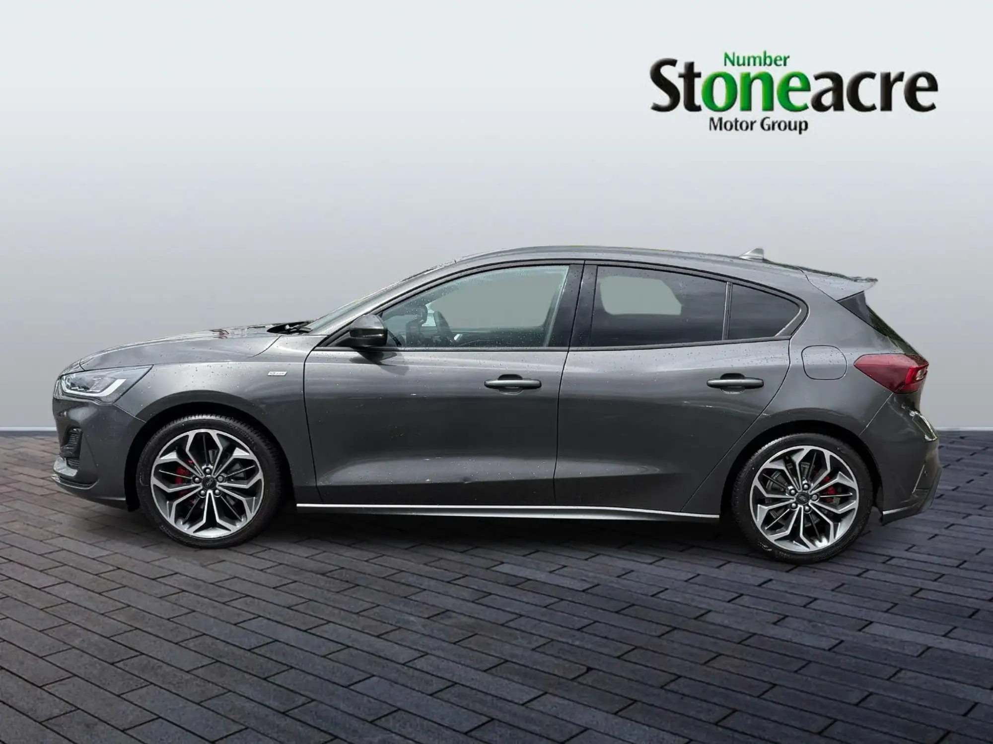 Ford Focus Image 2