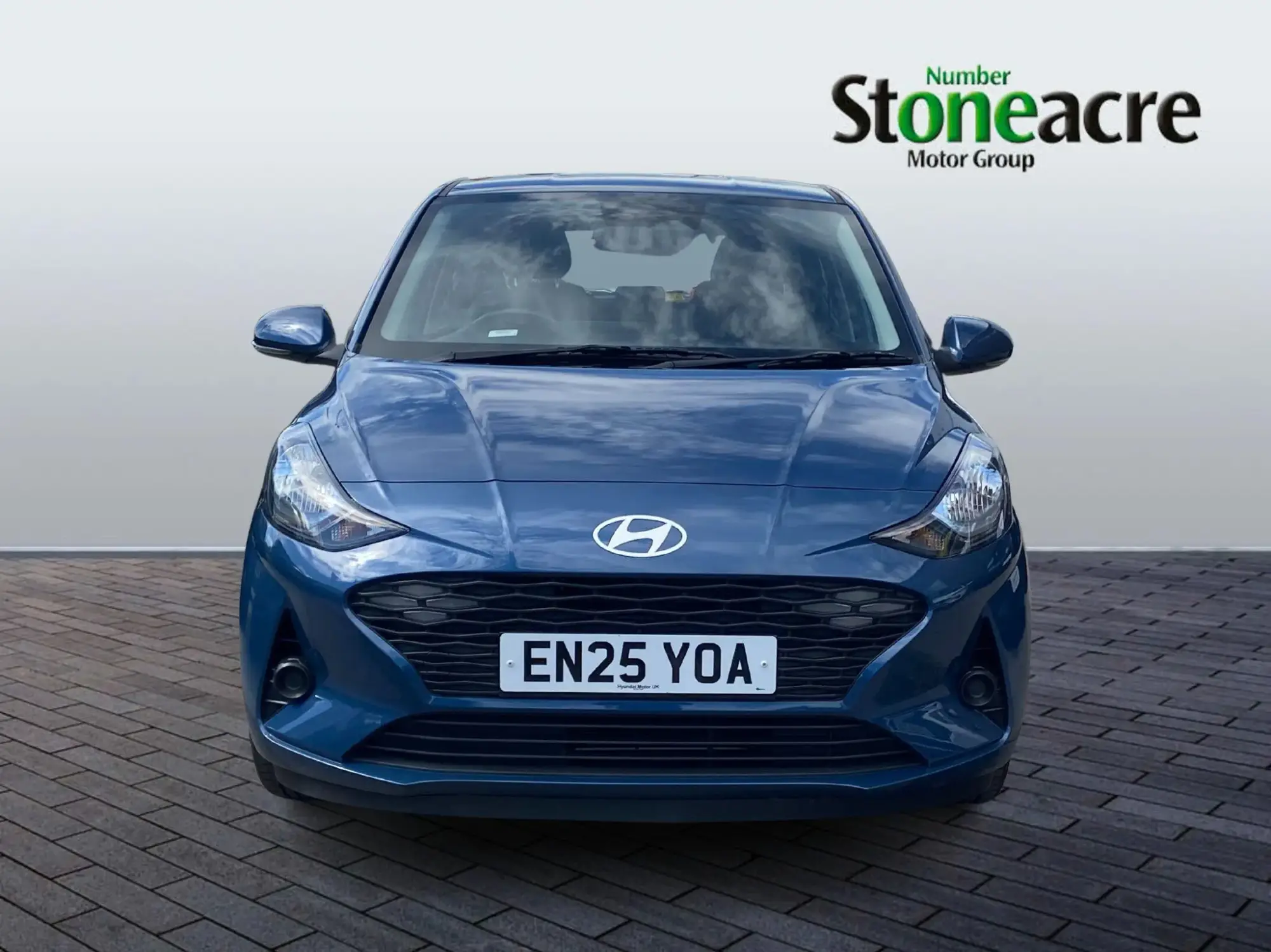 Hyundai i10 1.0 Advance Auto Euro 6 (s/s) 5dr EN25YOA Image 2