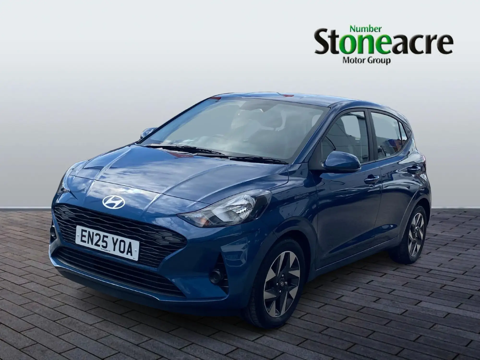 Hyundai i10 1.0 Advance Auto Euro 6 (s/s) 5dr EN25YOA Image 3
