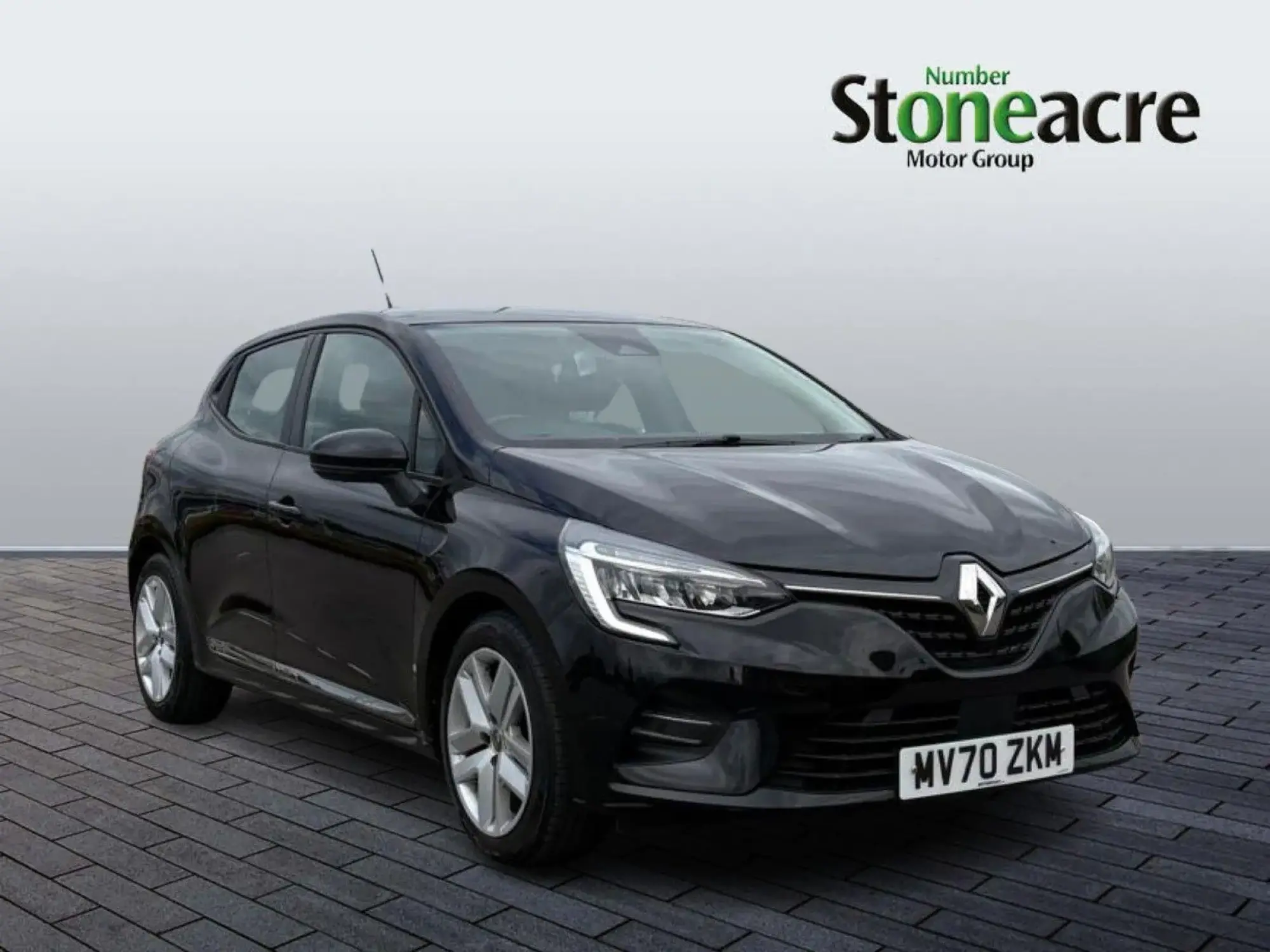 Renault Clio 1.0 TCe Play Euro 6 (s/s) 5dr MV70ZKM Image 1