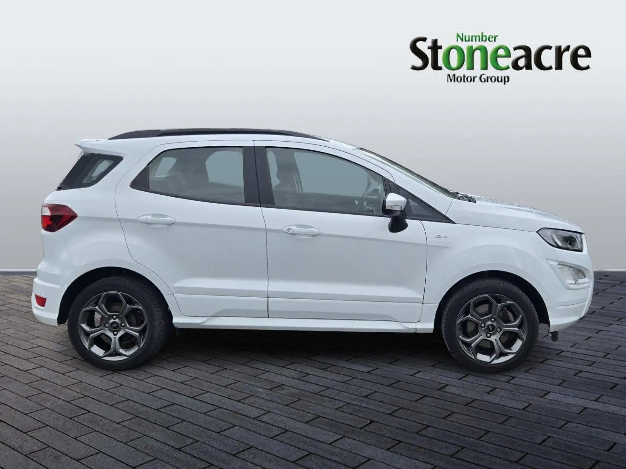 Ford EcoSport 1.0T EcoBoost ST-Line Euro 6 (s/s) 5dr URZ3863 Image 2