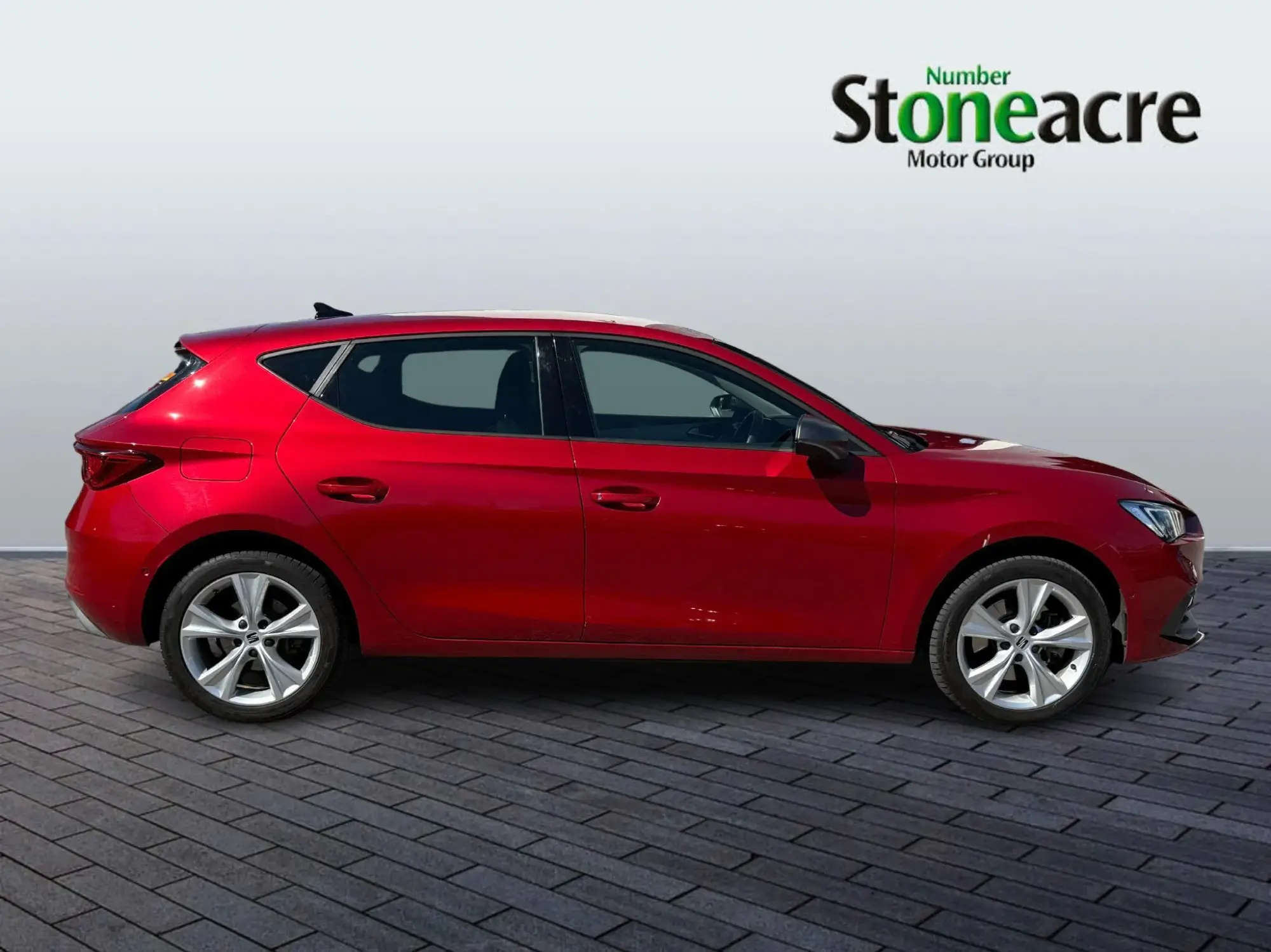 SEAT Leon e-Hybrid Image 2