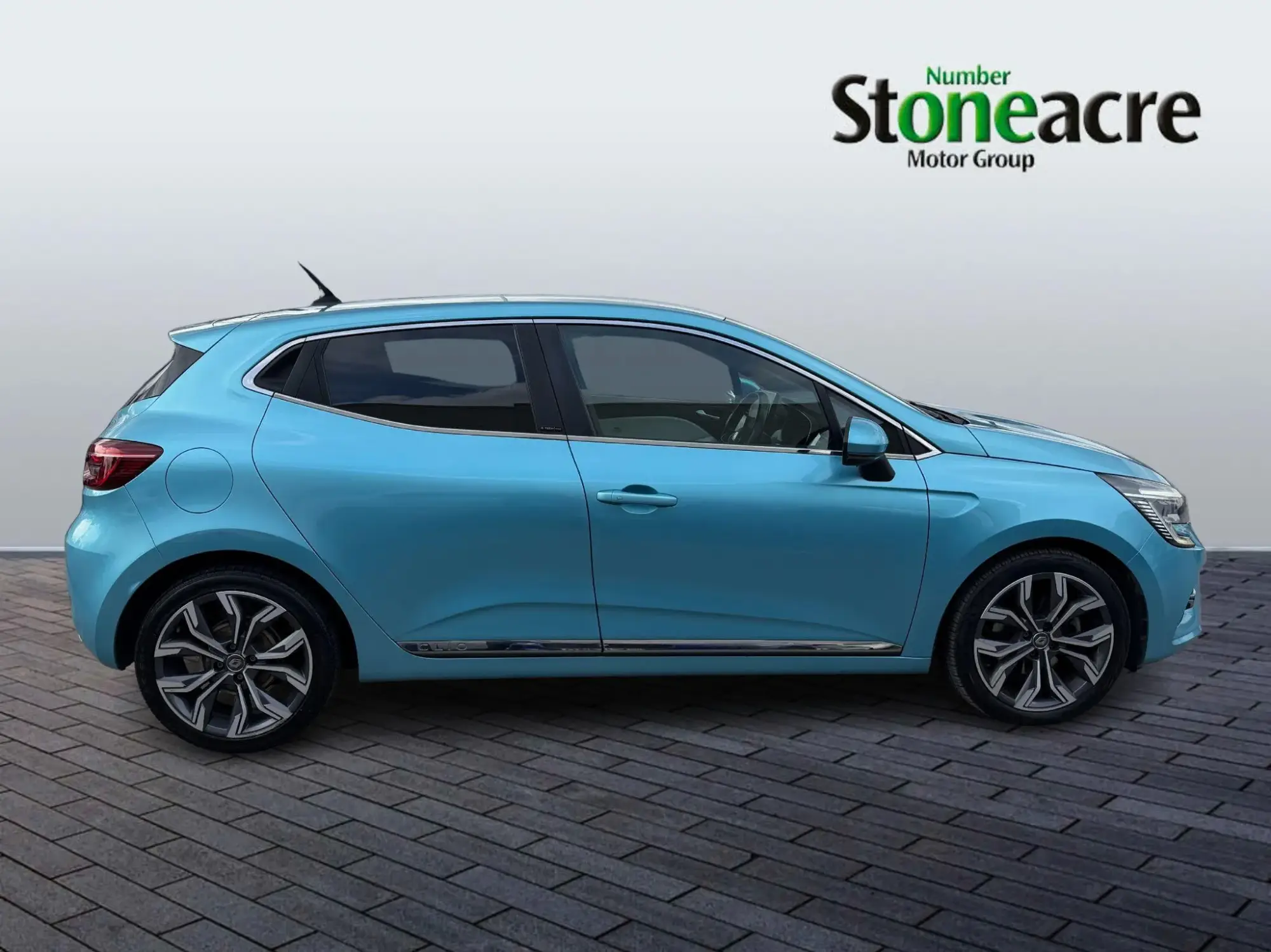 Renault Clio E-Tech 1.6 E-TECH S Edition Auto Euro 6 (s/s) 5dr YP70KNL Image 2