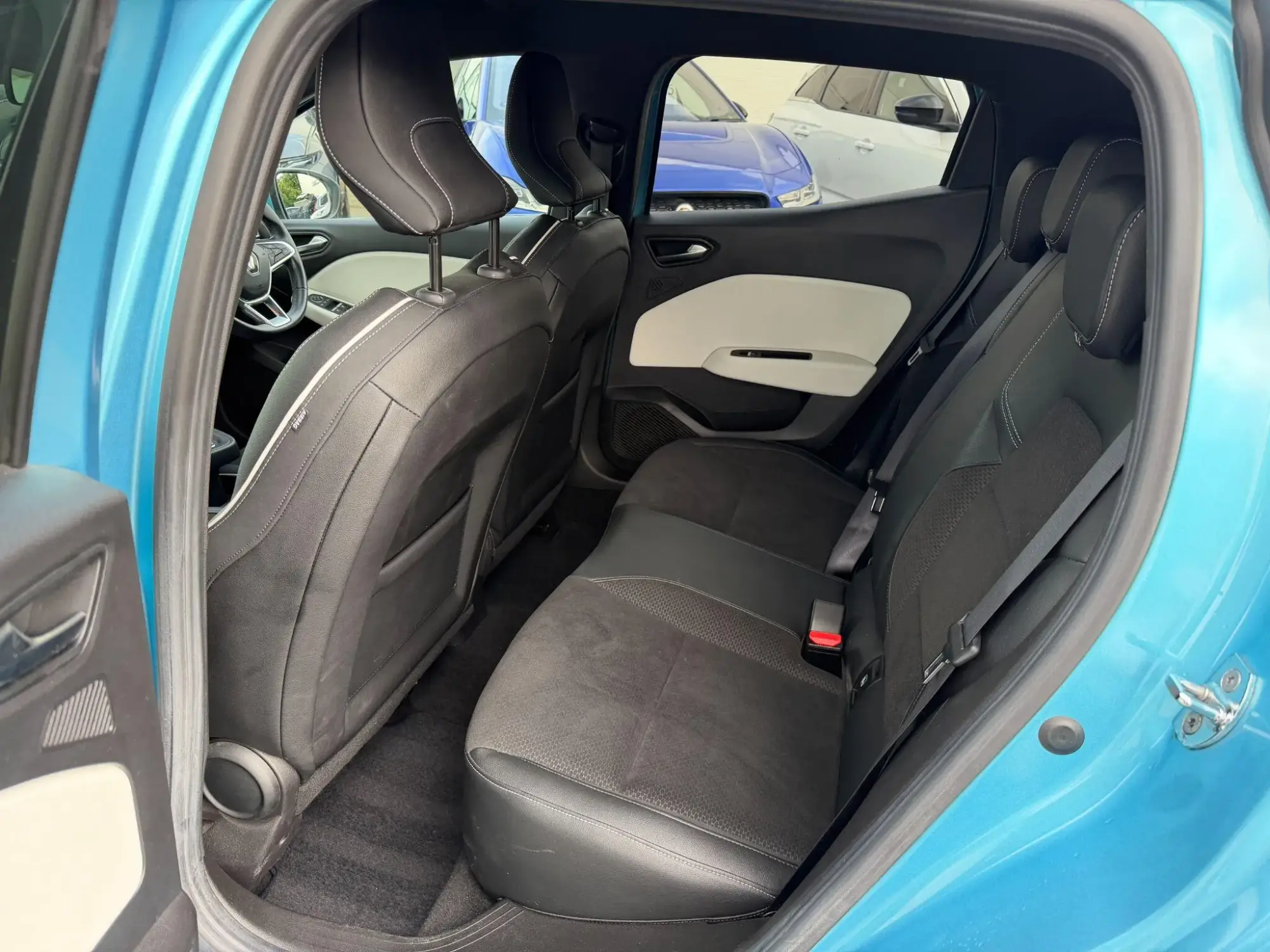 Renault Clio E-Tech Image 16 Renault Clio E-Tech Image 16