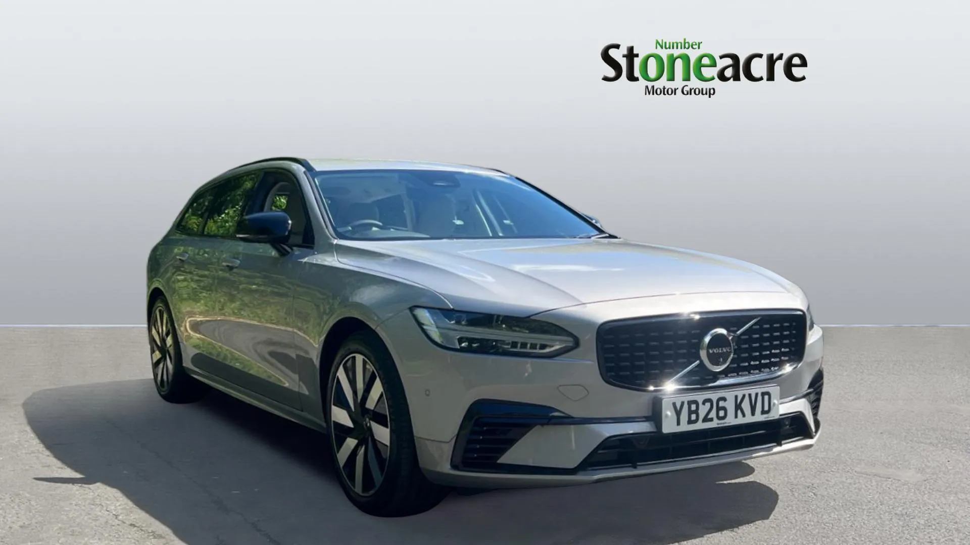 Volvo V90 Plug-In Hybrid listing photo