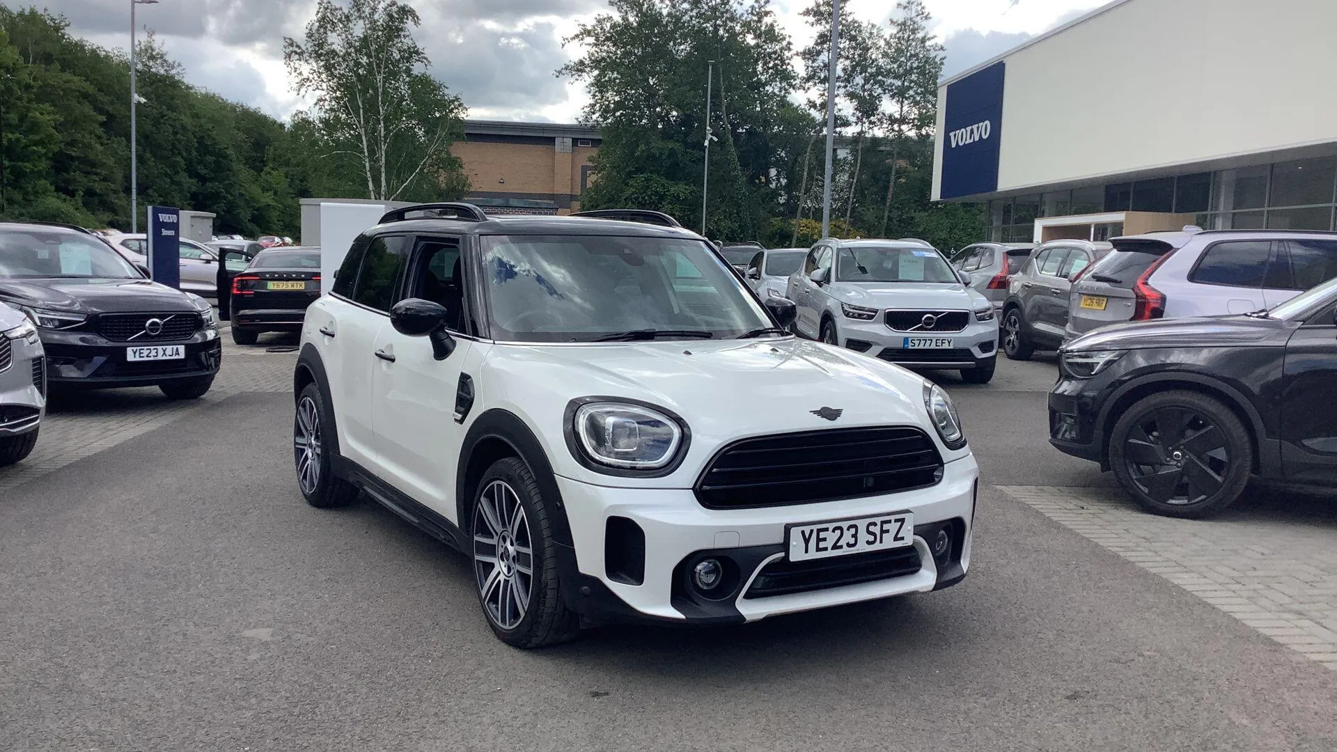 MINI Countryman