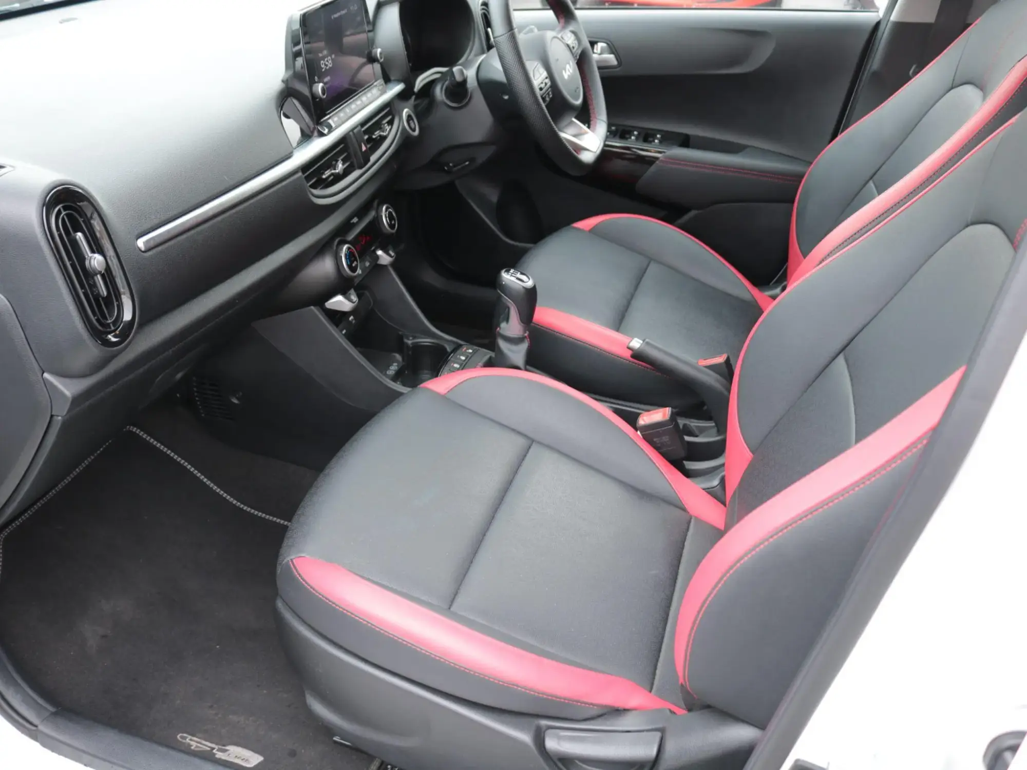 Kia Picanto Image 13