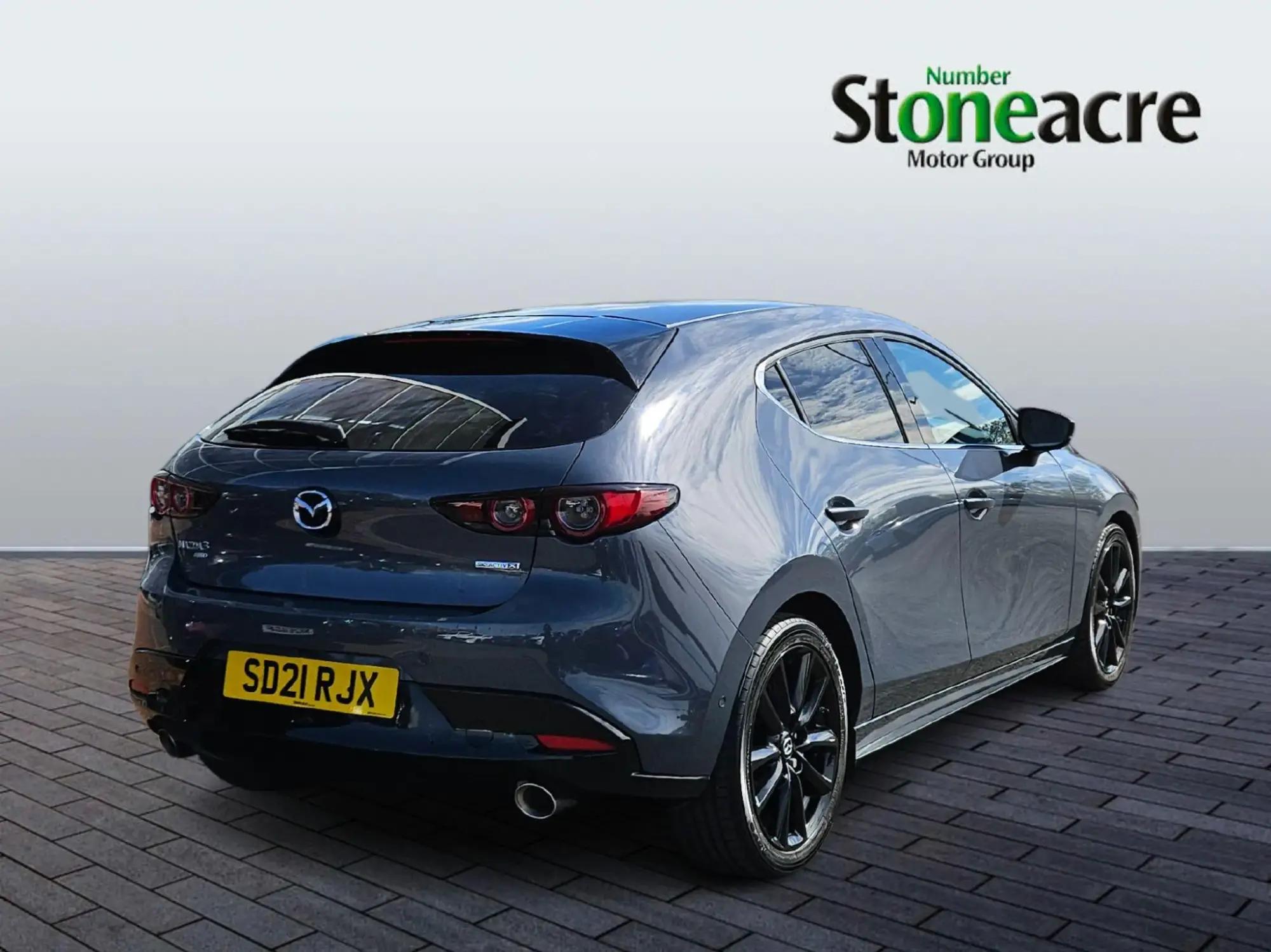 Mazda 3 2.0 SKYACTIV-X MHEV GT Sport Tech AWD Euro 6 (s/s) 5dr SD21RJX Image 3