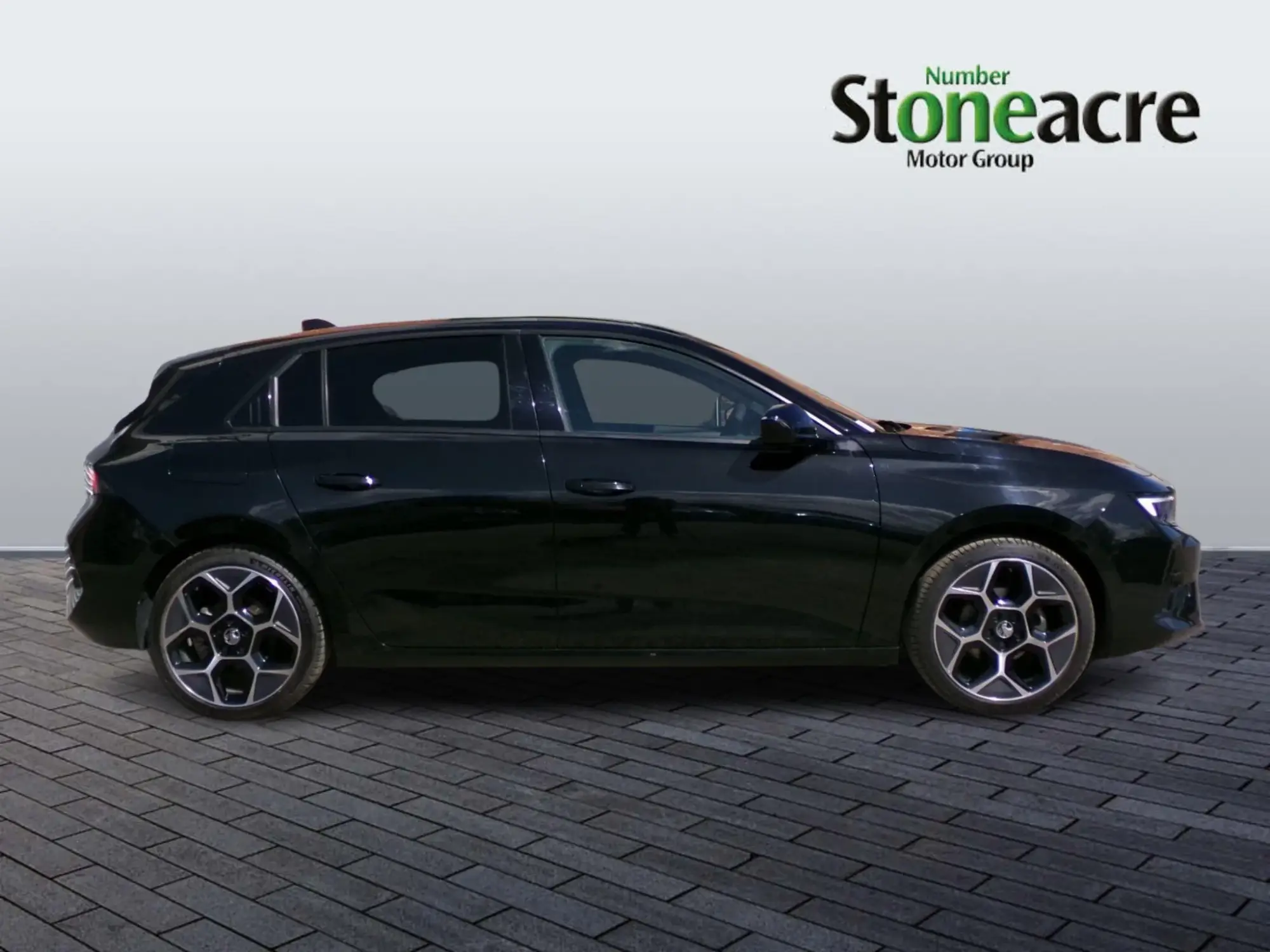 Vauxhall Astra 1.2 Turbo Ultimate Euro 6 (s/s) 5dr YS74JUX Image 2