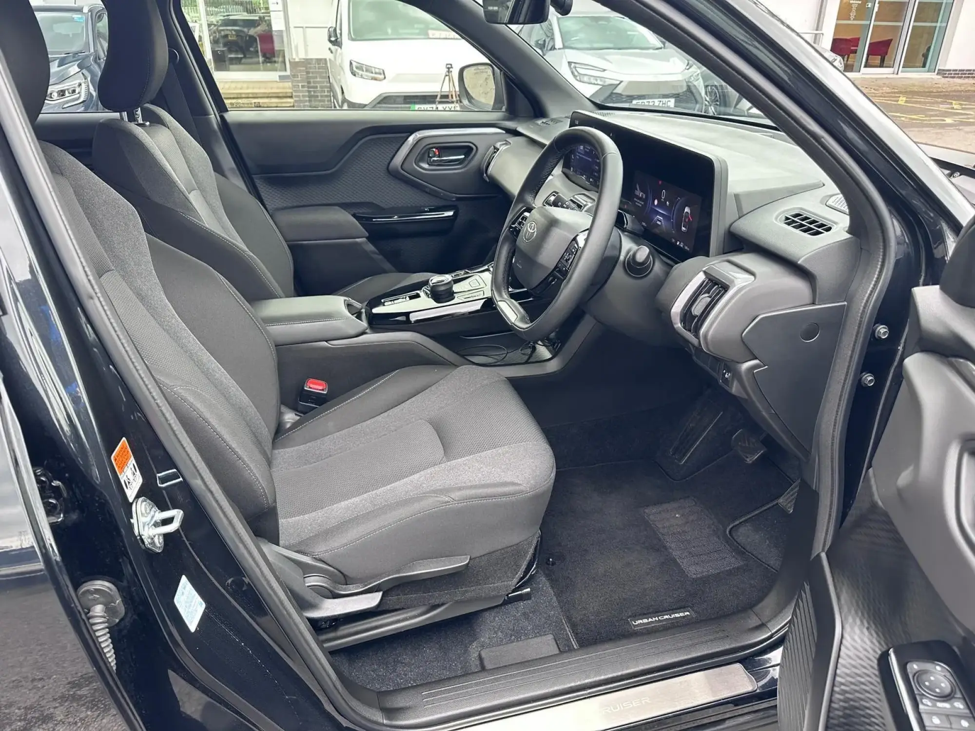 Toyota Urban Cruiser Image 11