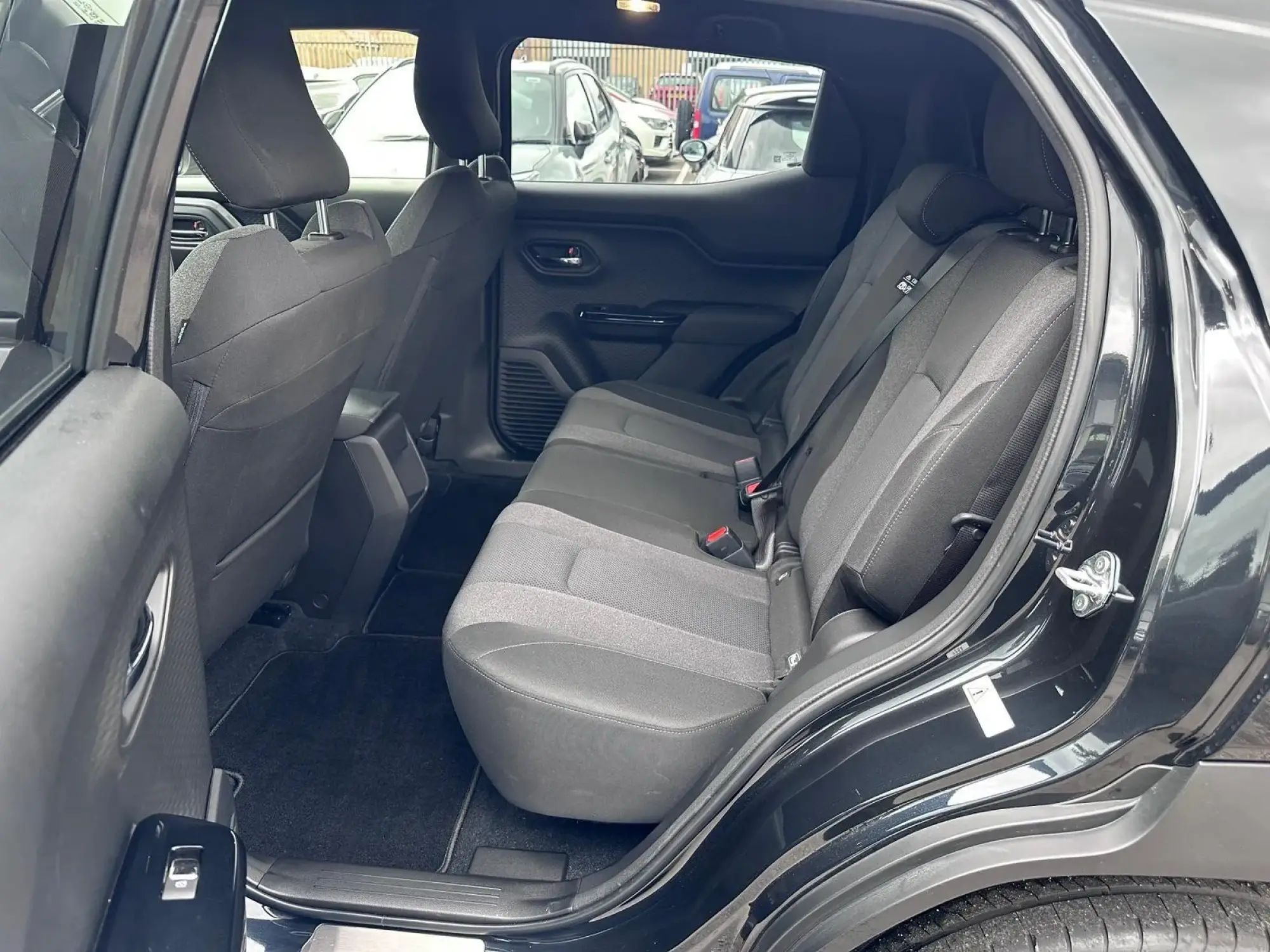 Toyota Urban Cruiser Image 12