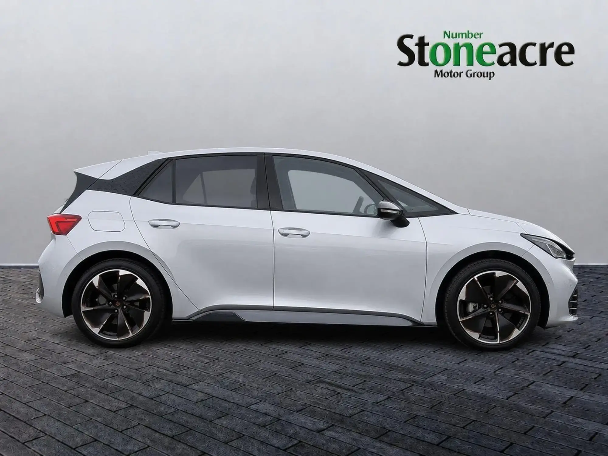 CUPRA Born e-Boost 77kWh V2 Auto 5dr PY72CCX Image 2