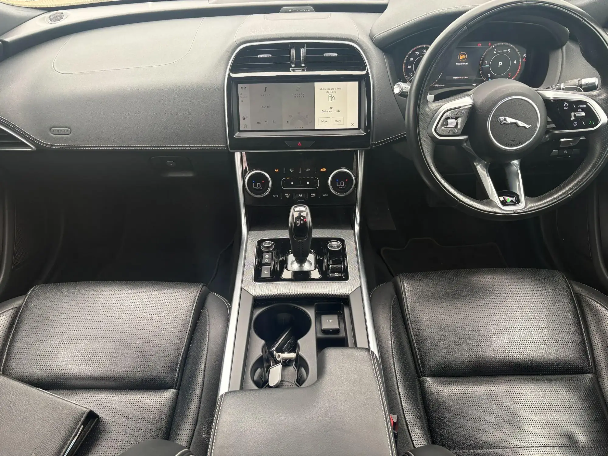 Jaguar XE Image 18 Jaguar XE Image 18