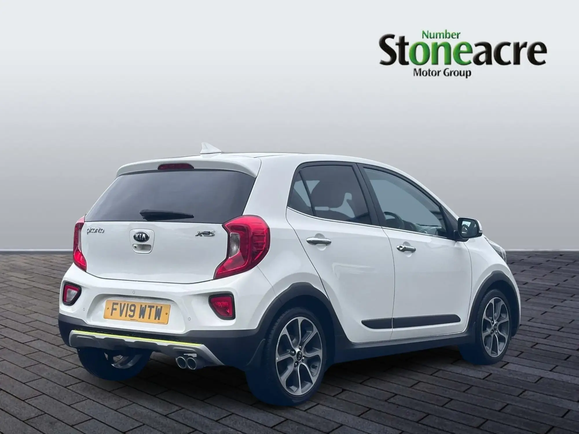 Kia Picanto 1.25 X-Line S 5dr FV19WTW Image 2